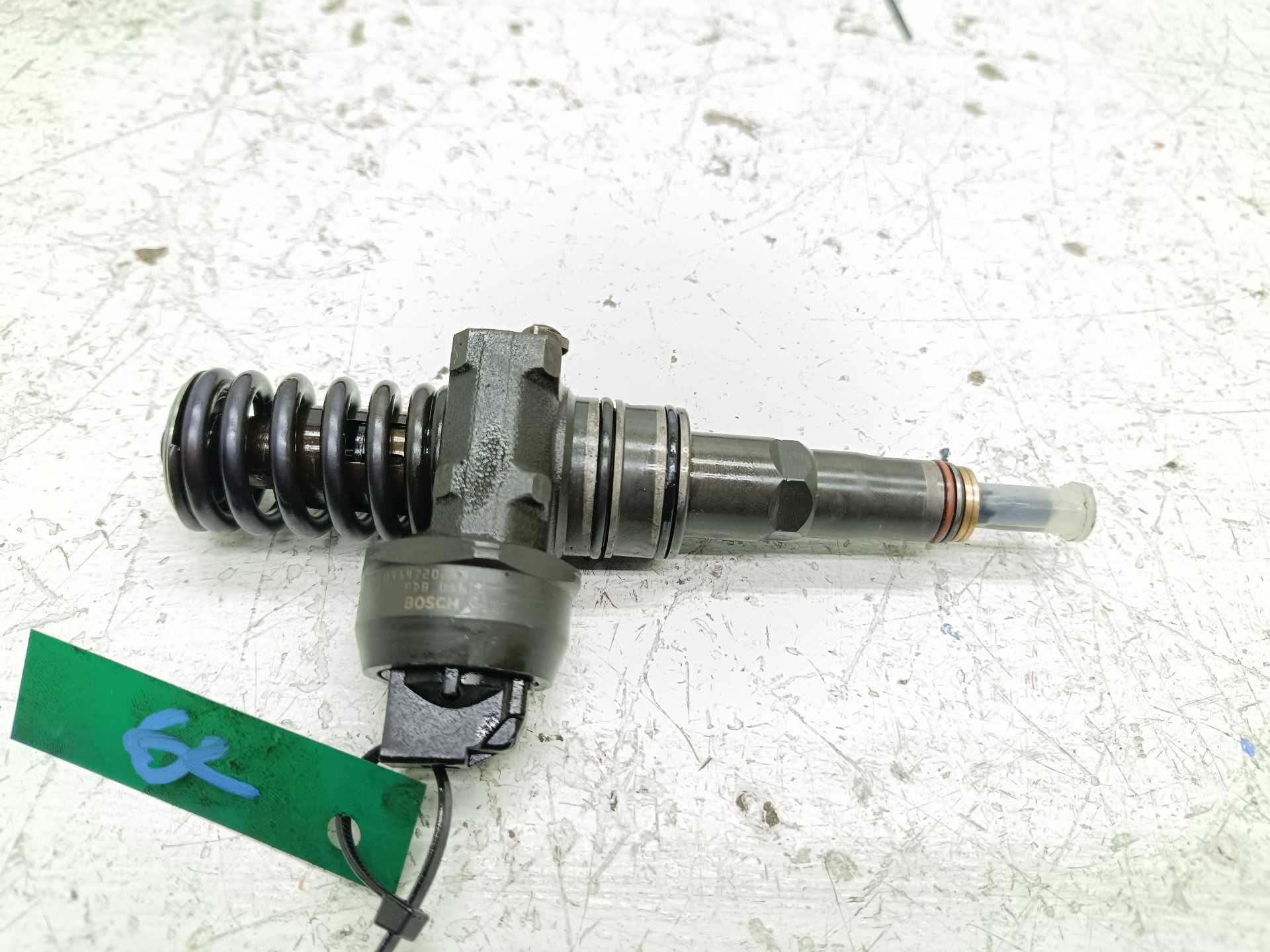 Recambio de inyector para volkswagen passat berlina (3c2) advance referencia OEM IAM 038130073AG 0414720215 