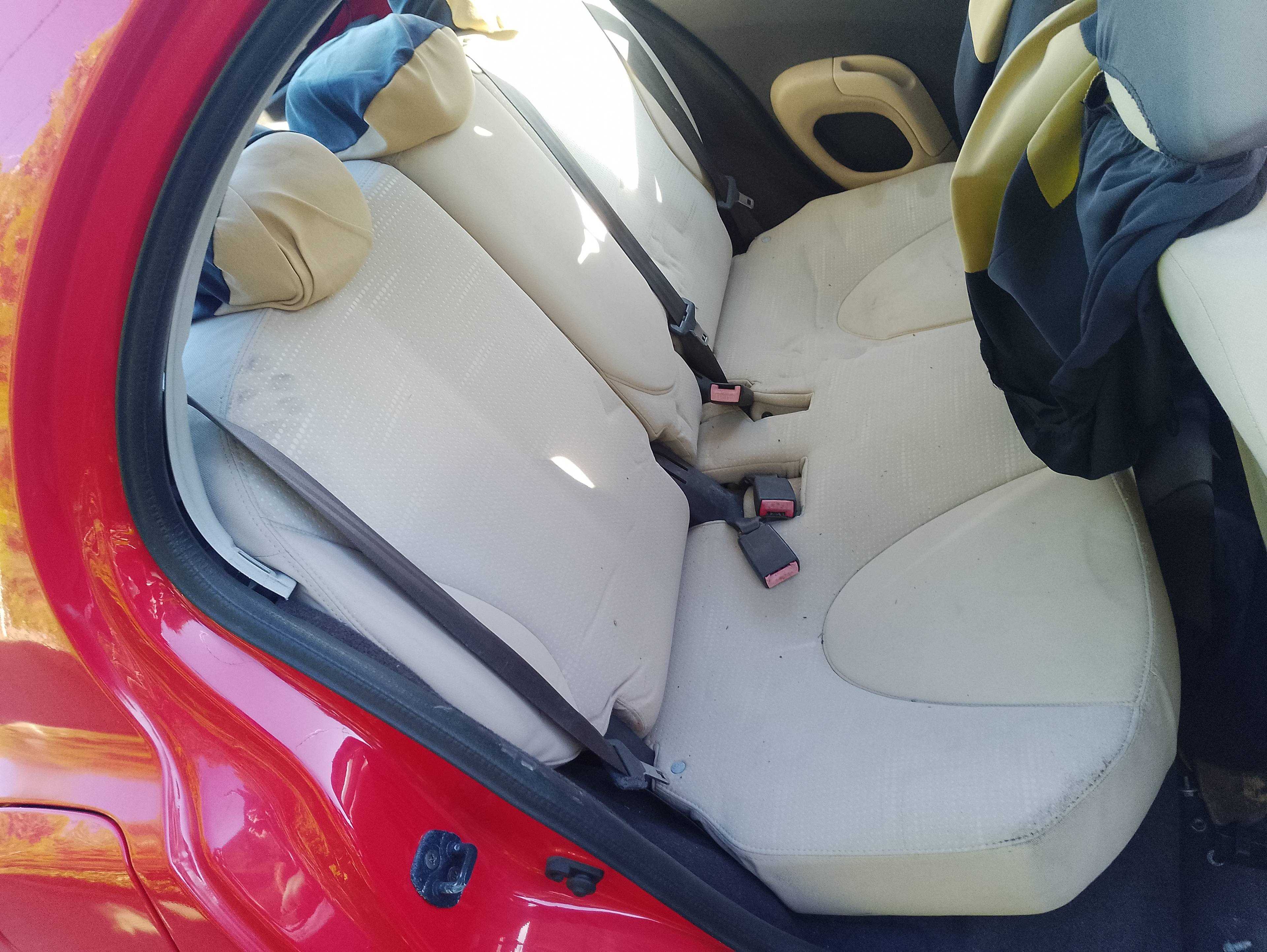 Recambio de asientos traseros para nissan micra (k12e) 25 aniversario referencia OEM IAM   