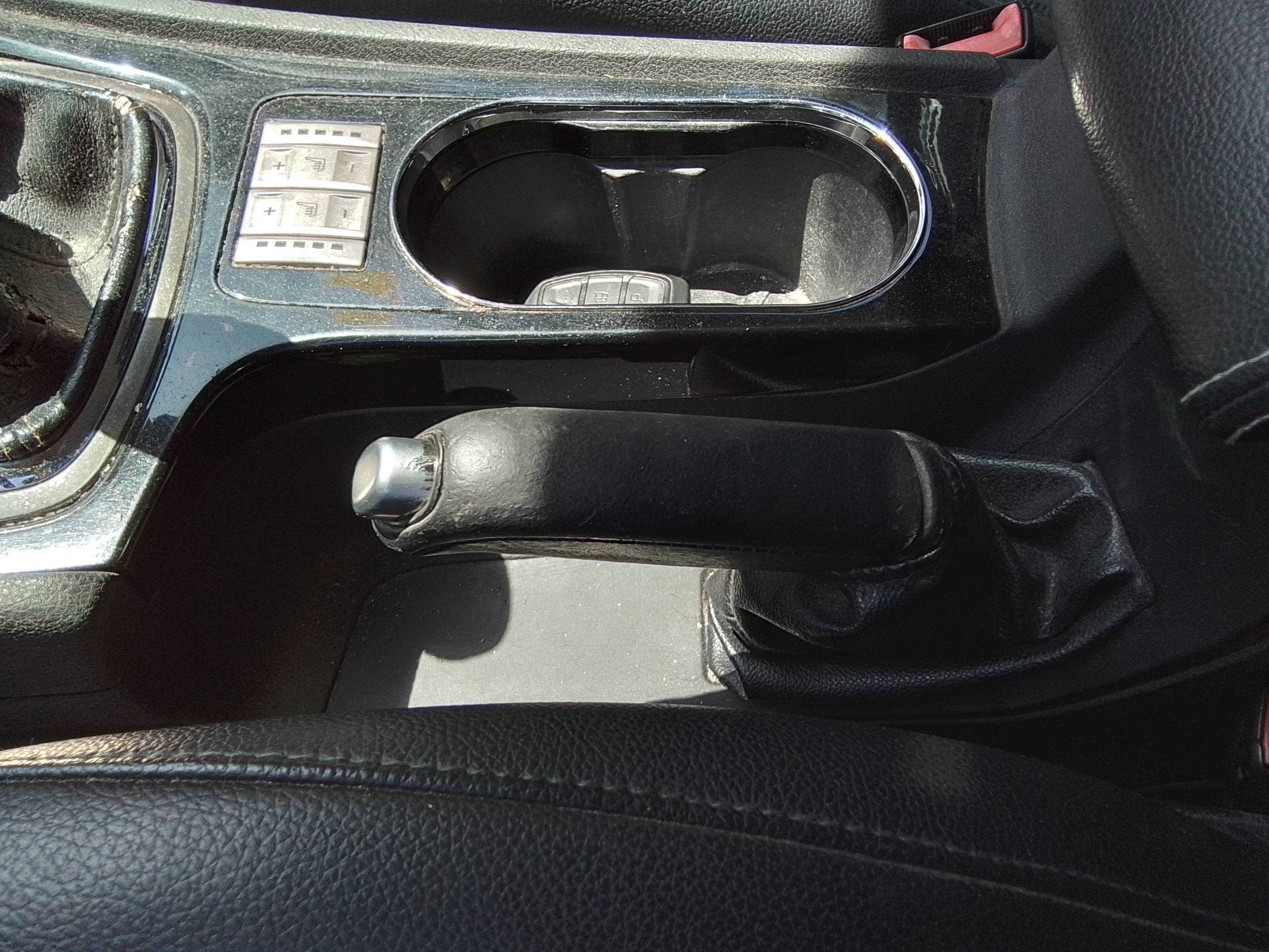 Recambio de palanca freno para ford mondeo ber. (ca2) 2.0 tdci cat referencia OEM IAM   