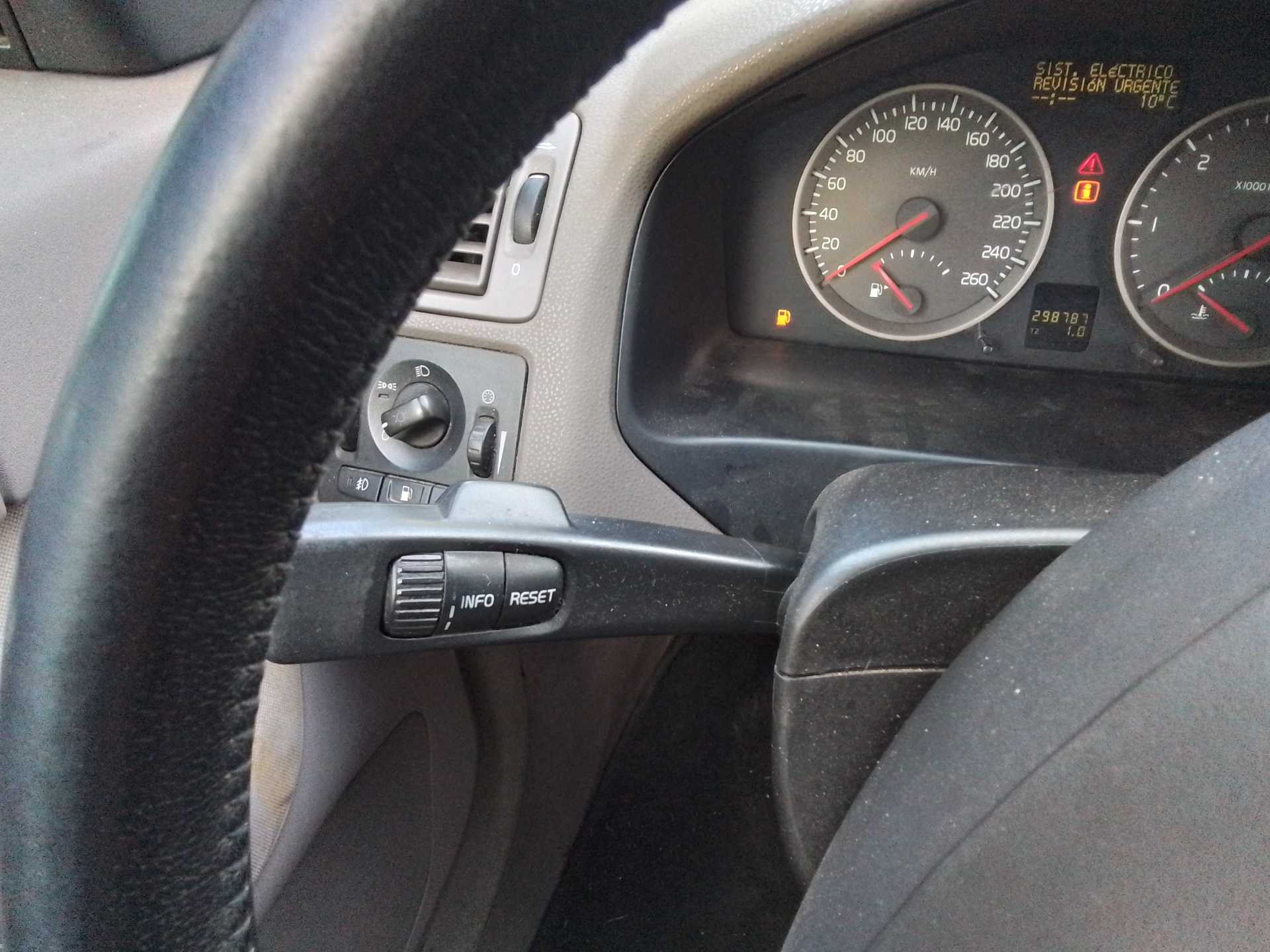 Recambio de mando intermitentes para volvo v50 familiar 1.6 diesel cat referencia OEM IAM   