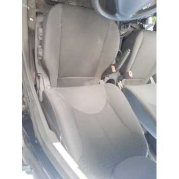 ASIENTO DELANTERO IZQUIERDO 