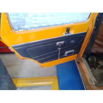GUARNECIDO PUERTA TRASERA IZQUIERDA 
