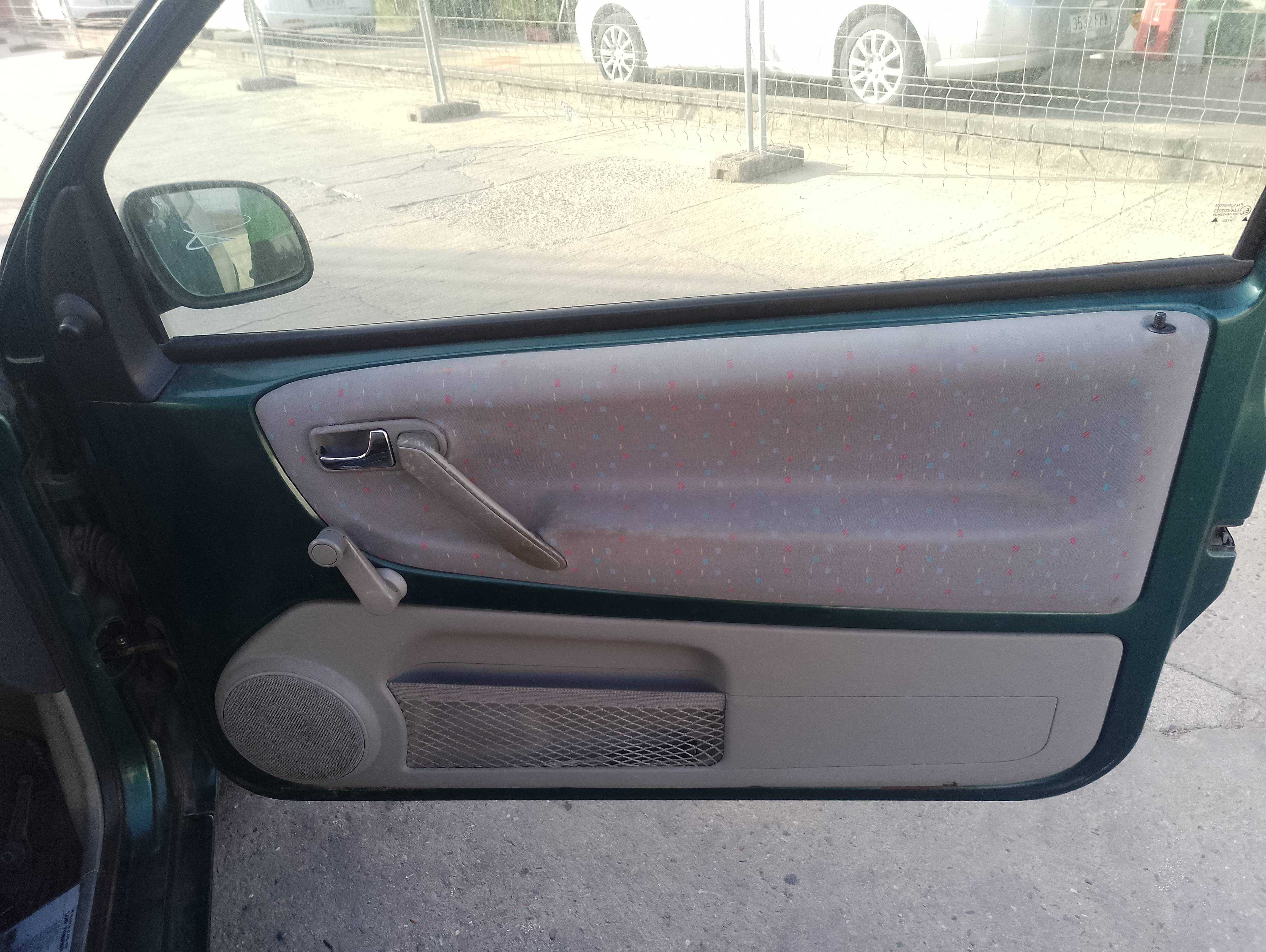 Recambio de guarnecido puerta delantera derecha para seat arosa (6h1) select referencia OEM IAM   