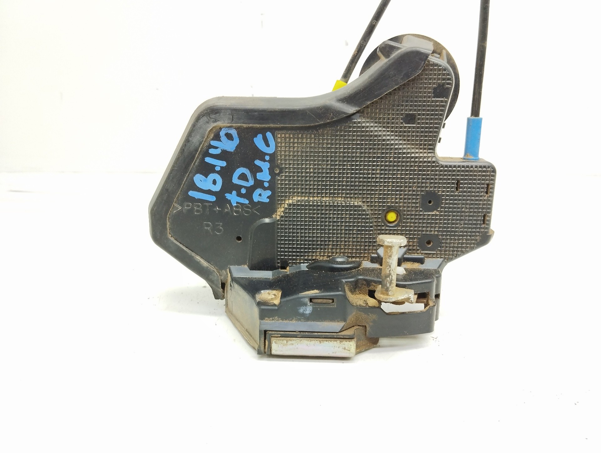 Recambio de cerradura puerta trasera derecha para toyota land cruiser (j12) 3.0 d-4d gx referencia OEM IAM 30718064  