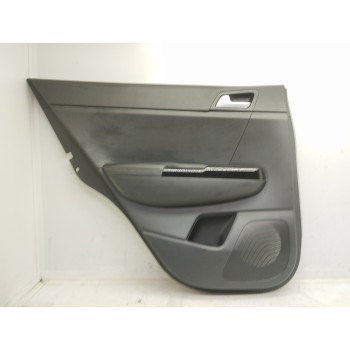 GUARNECIDO PUERTA TRASERA IZQUIERDA 83370F1000 