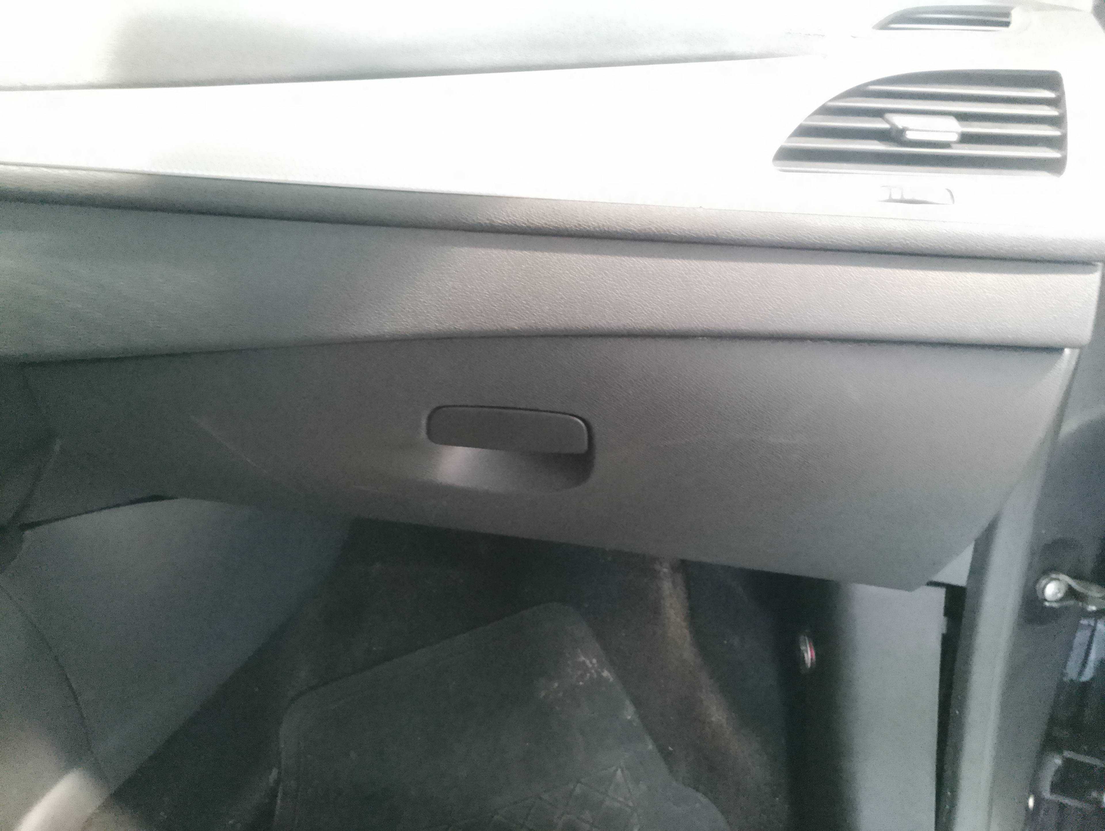Recambio de guantera para renault megane iii berlina 5 p business referencia OEM IAM   