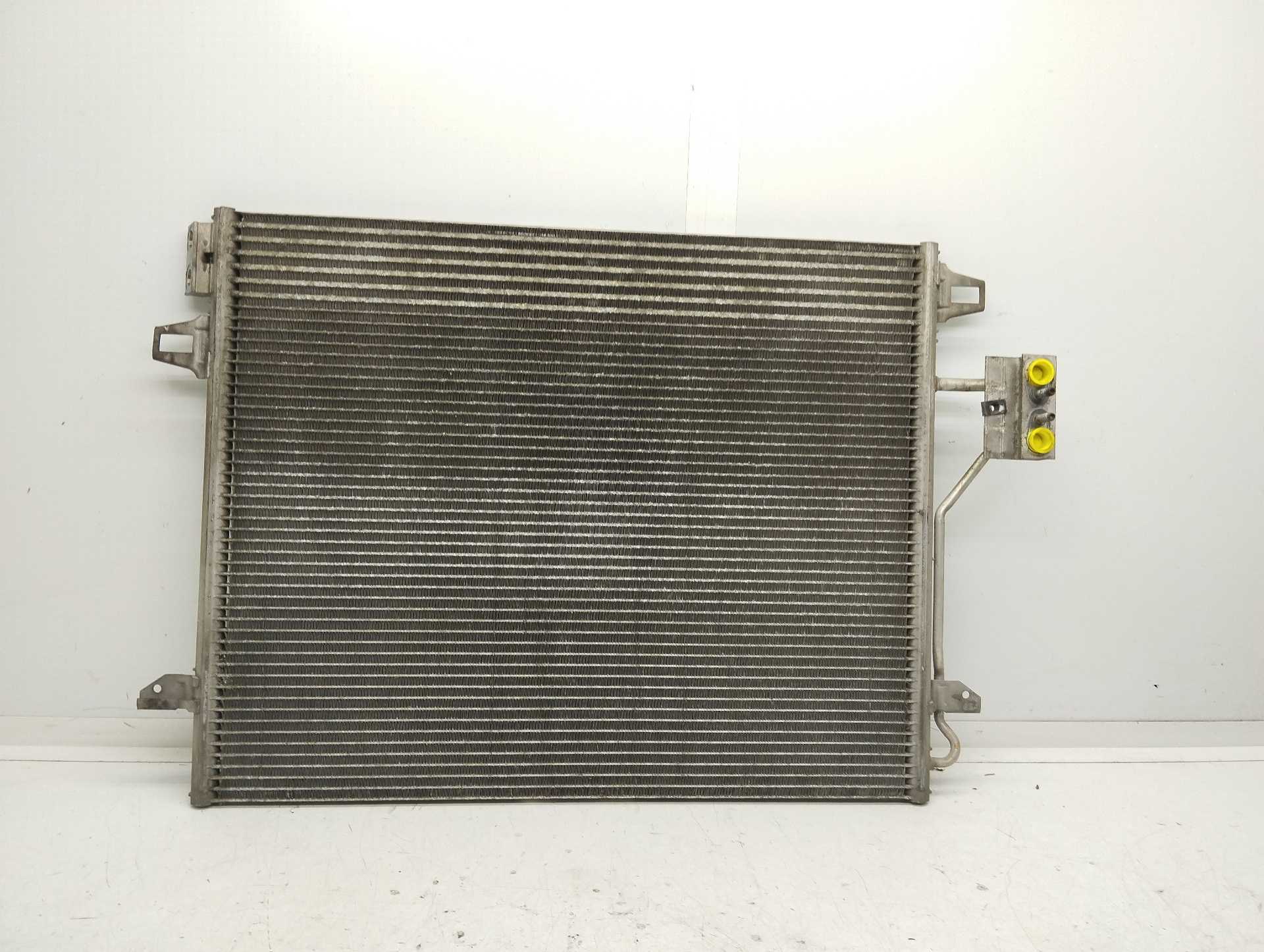 Recambio de condensador / radiador aire acondicionado para chrysler grand voyager limited referencia OEM IAM 782AA  