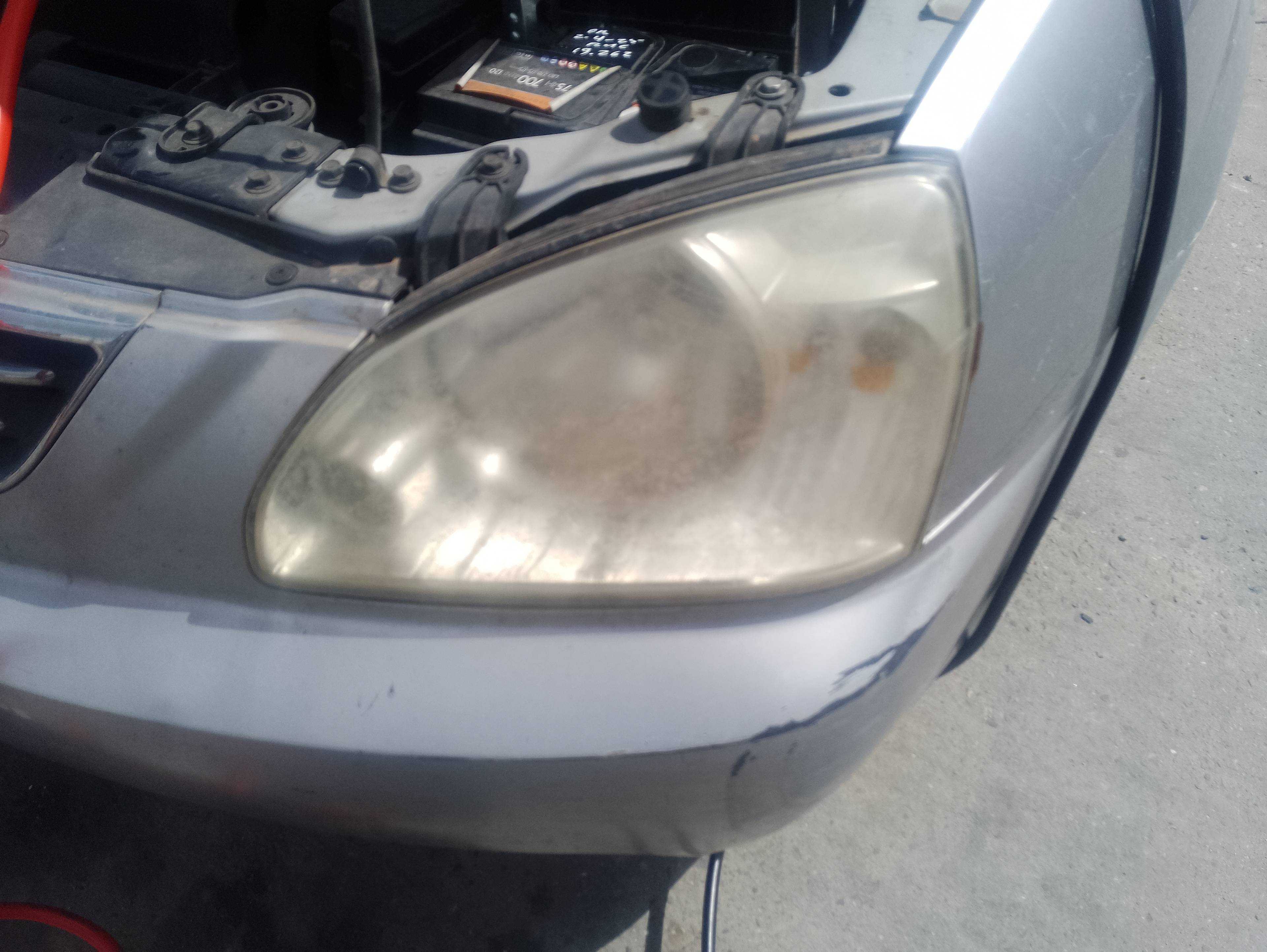 Recambio de faro izquierdo para kia carens 2.0 crdi ex monovolumen referencia OEM IAM   