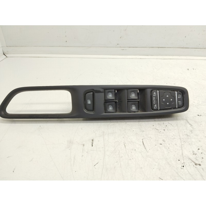 Recambio de mando elevalunas delantero izquierdo para renault captur 1.5 dci diesel fap referencia OEM IAM 255702886R 10132829 