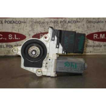 MOTOR ELEVALUNAS TRASERO DERECHO 101438203 