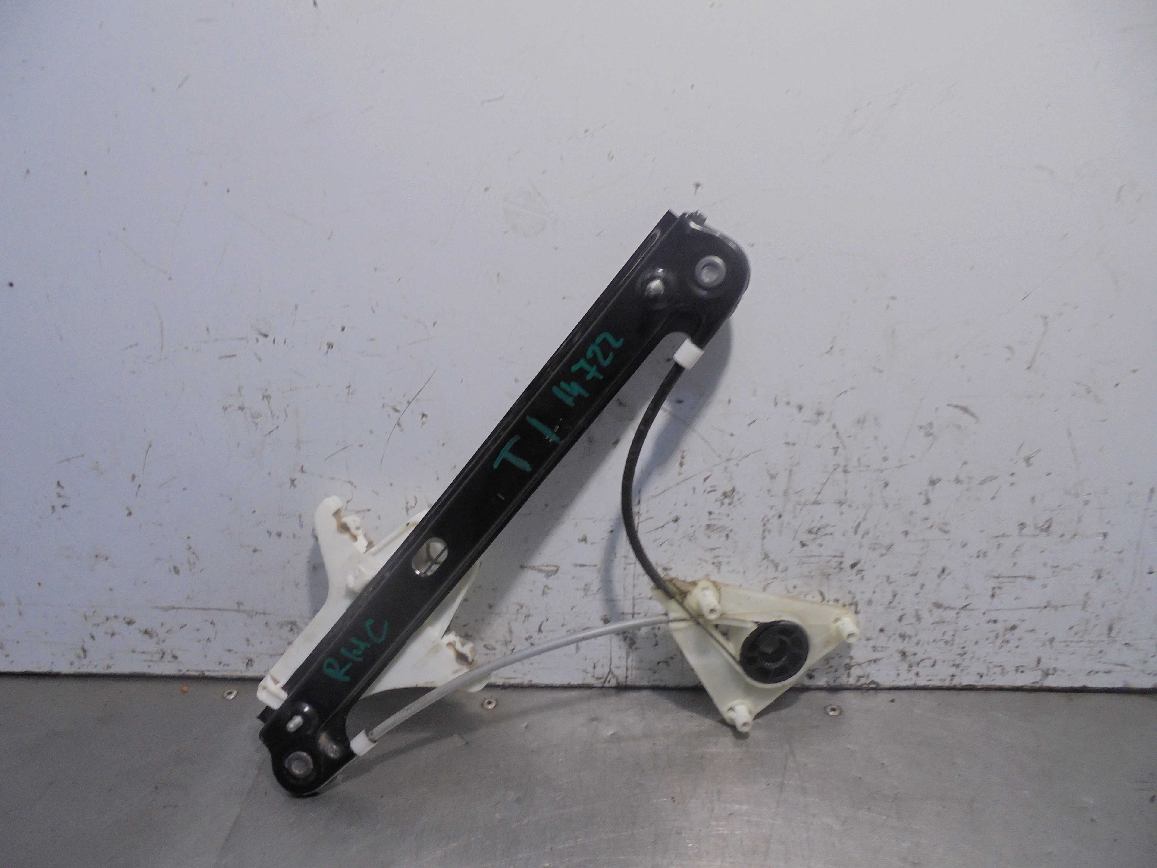 Recambio de elevalunas trasero izquierdo para volkswagen polo (6r1) 1.4 tdi referencia OEM IAM  EELECTRICO 5 PUERTAS CONFORT 