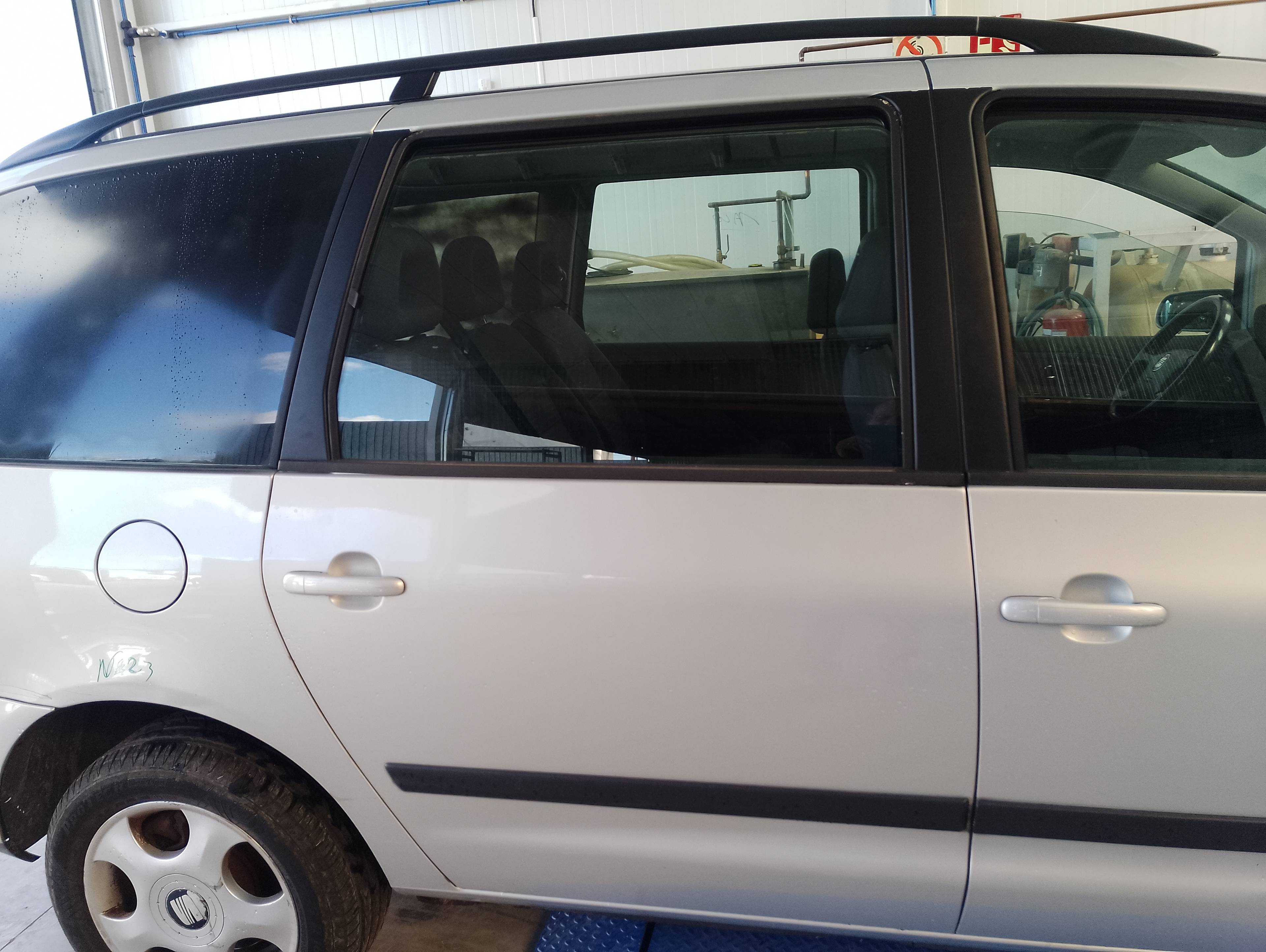 Recambio de puerta trasera derecha para seat alhambra (7v9) signa 4x4 referencia OEM IAM   