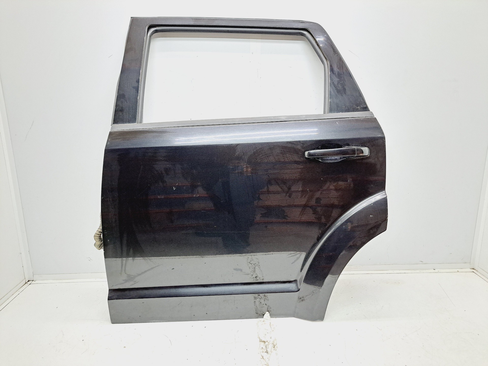 Recambio de puerta trasera izquierda para dodge journey se referencia OEM IAM   