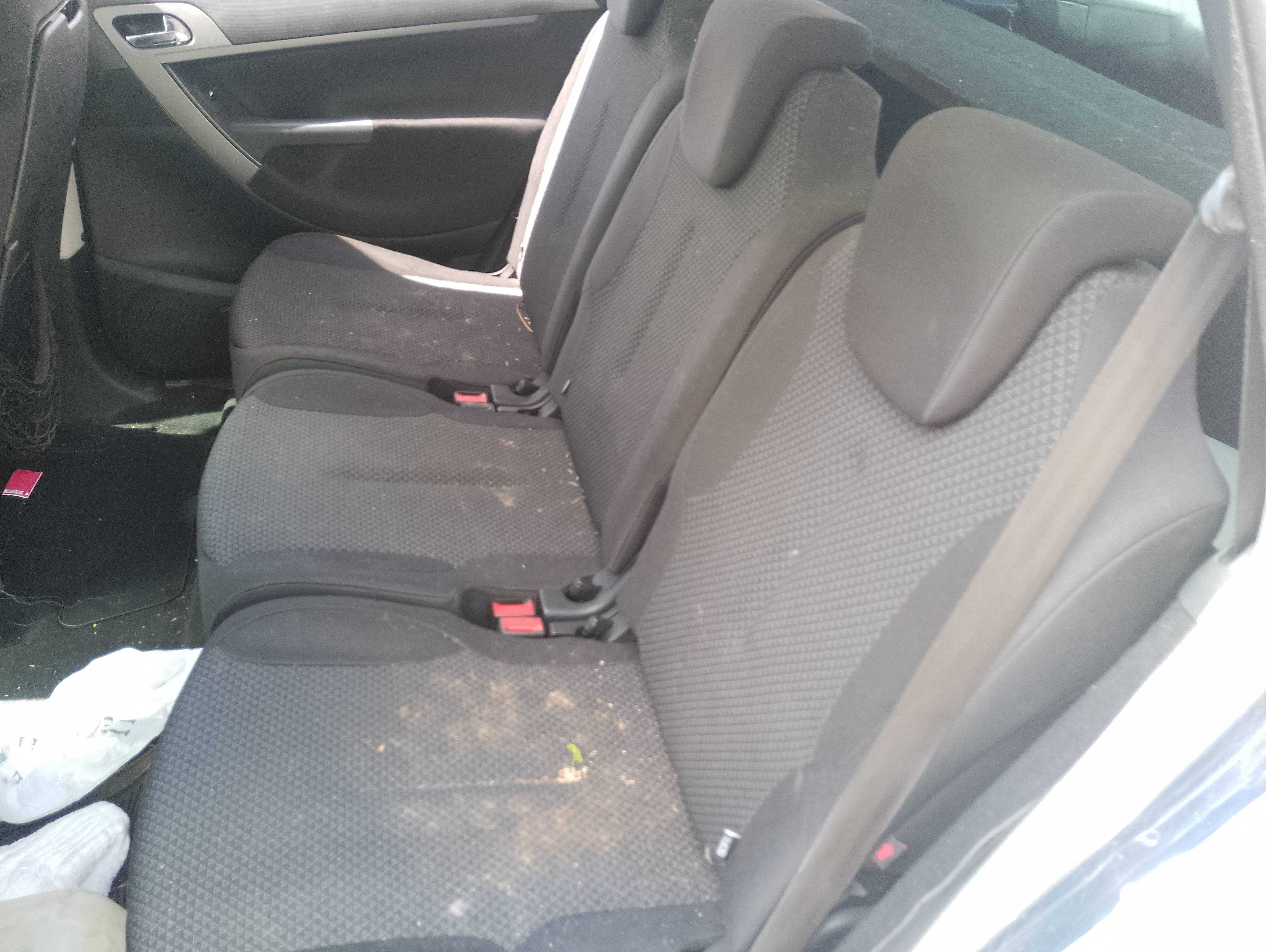 Recambio de asientos traseros para citroën c4 picasso exclusive referencia OEM IAM   