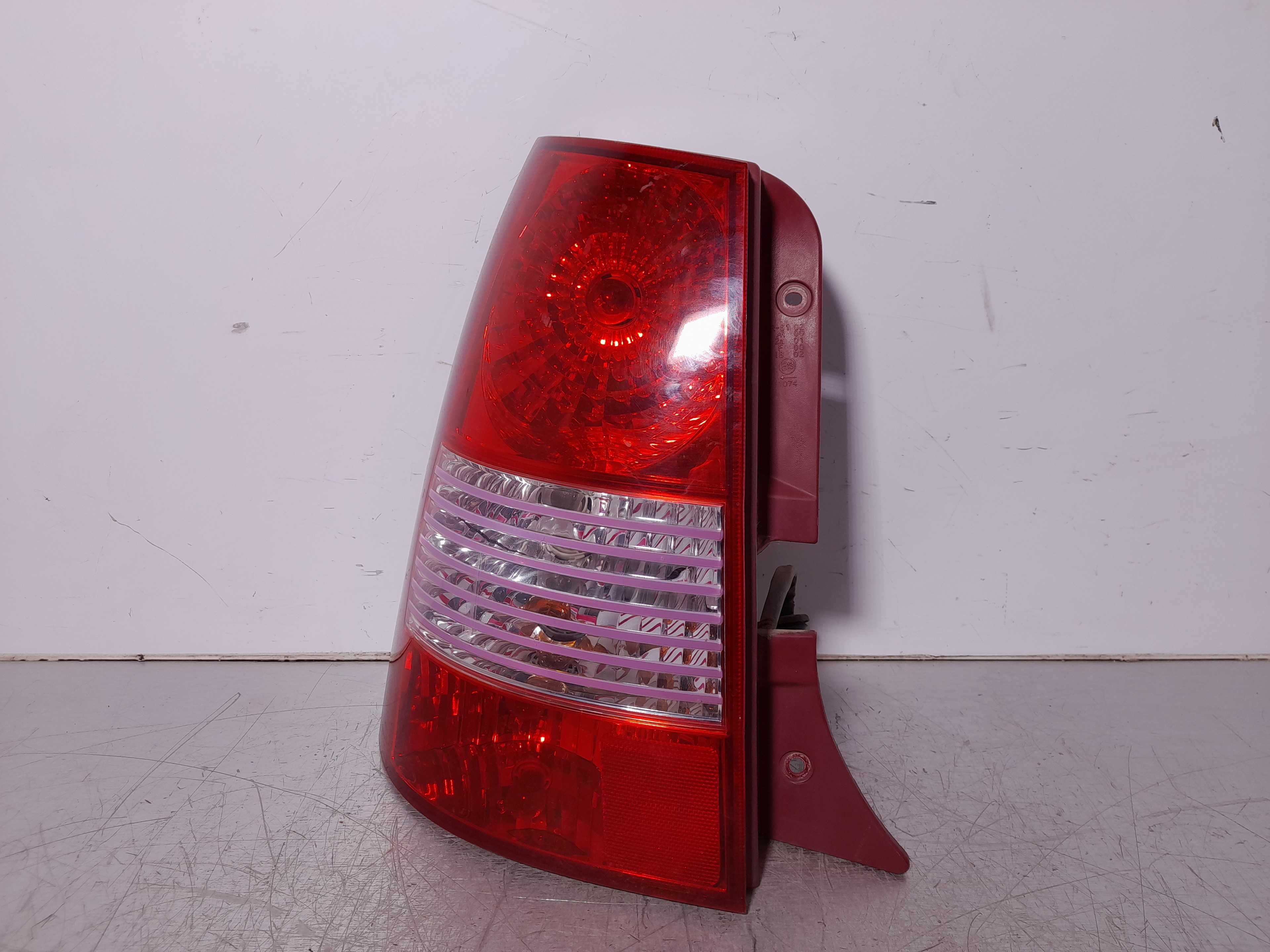 Recambio de piloto trasero izquierdo para kia picanto 1.1 active referencia OEM IAM  9240107010 