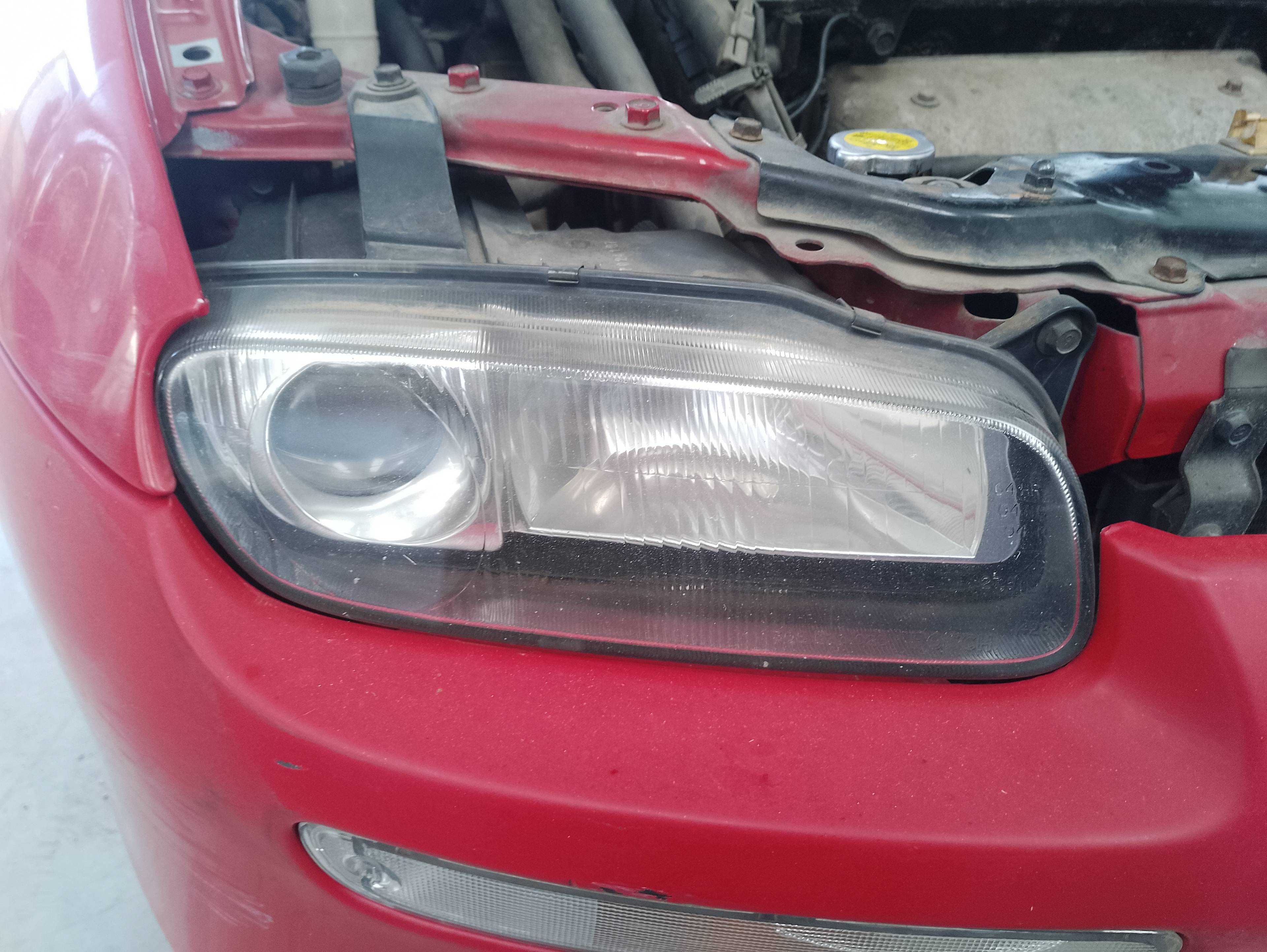 Recambio de faro derecho para mazda 323 berlina c/f/s (ba) 1.5 c referencia OEM IAM   