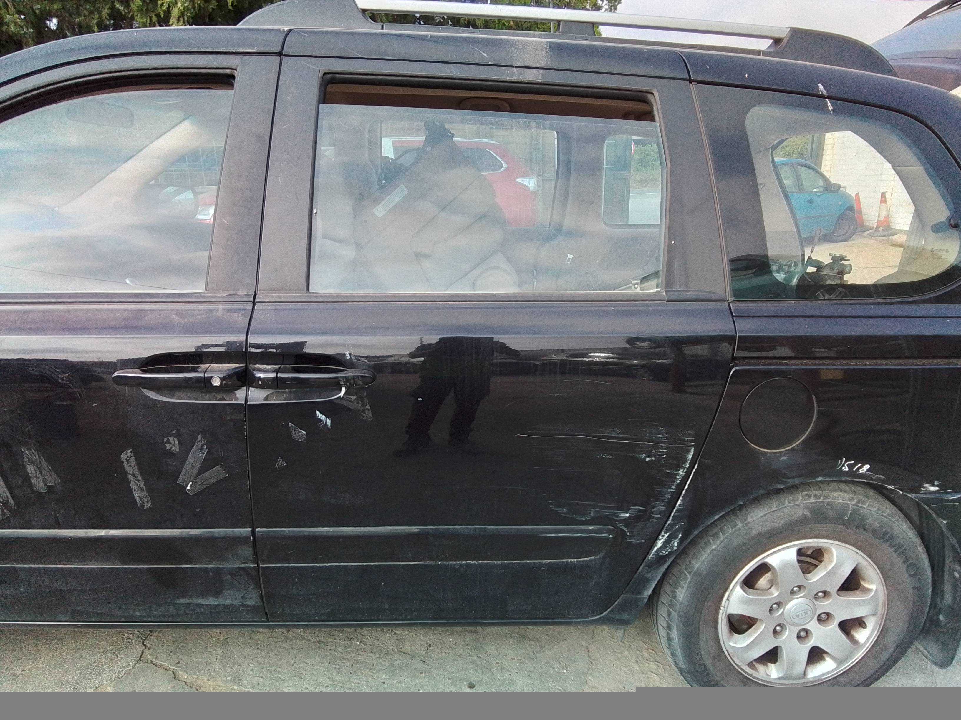 Recambio de puerta lateral corredera izquierda para kia carnival 2.9 crdi vgt active referencia OEM IAM   