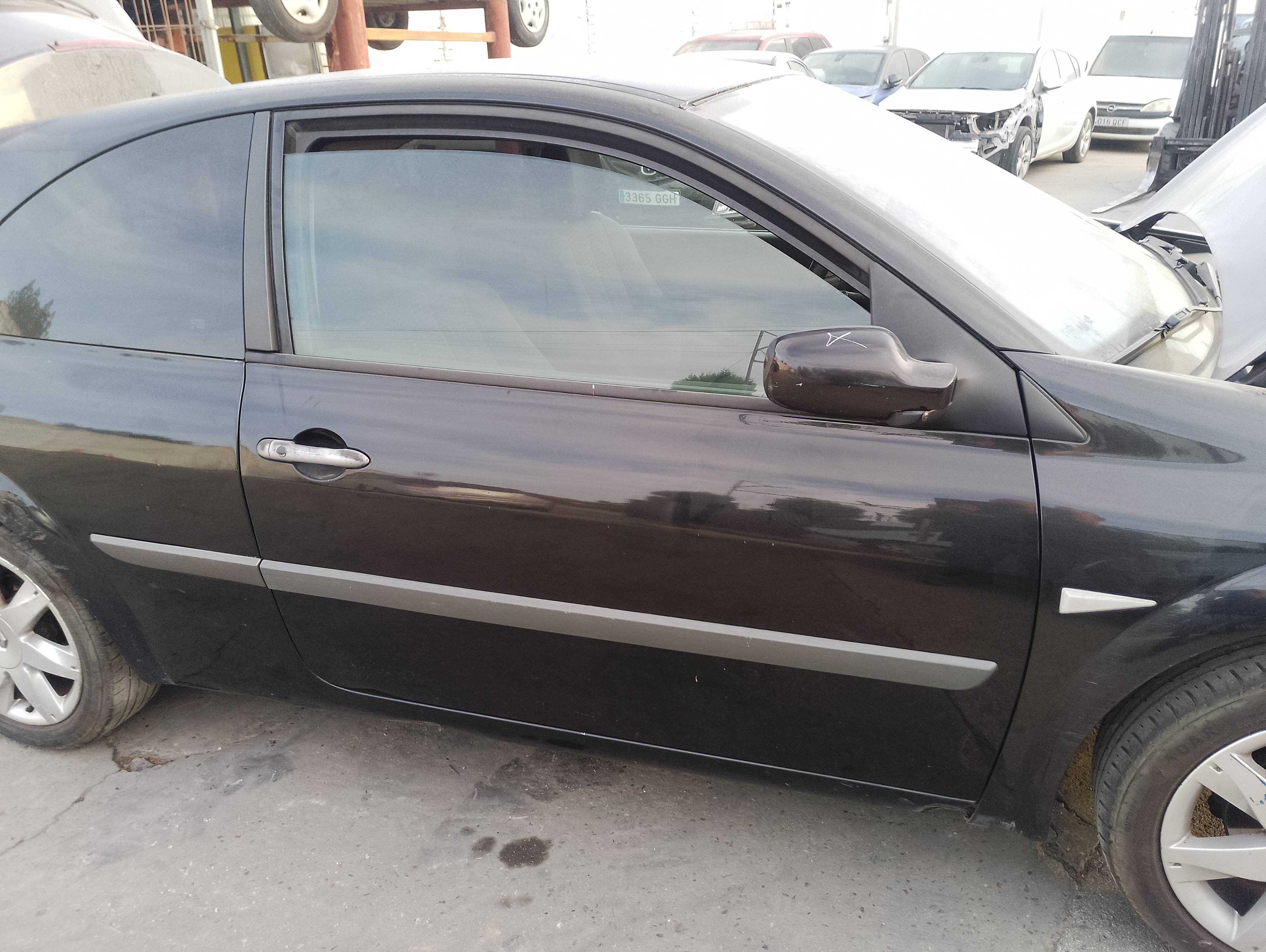 Recambio de puerta delantera derecha para renault megane ii berlina 3p confort dynamique referencia OEM IAM   