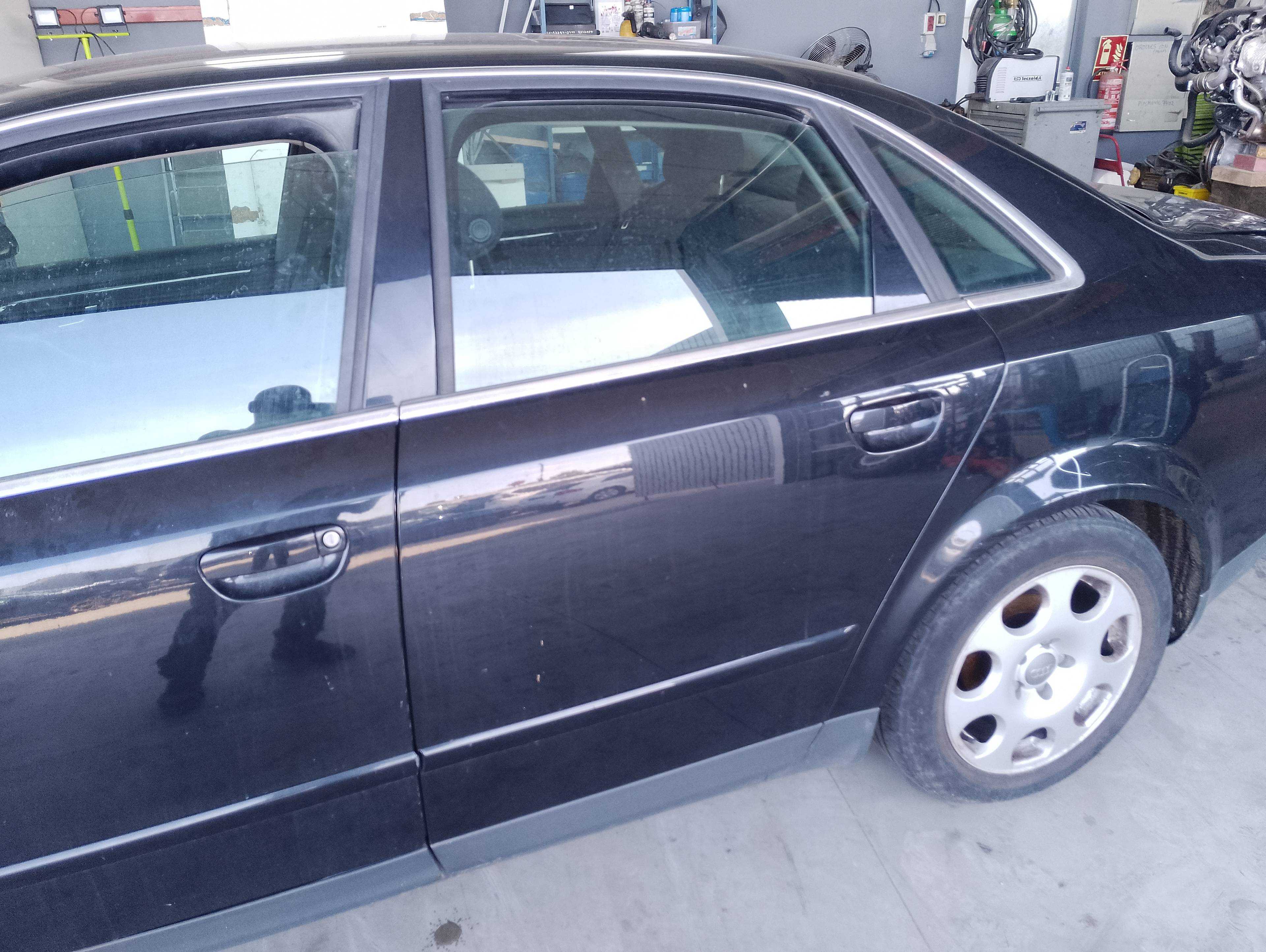 Recambio de puerta trasera izquierda para audi a4 berlina (8e) 1.9 tdi (96kw) referencia OEM IAM   
