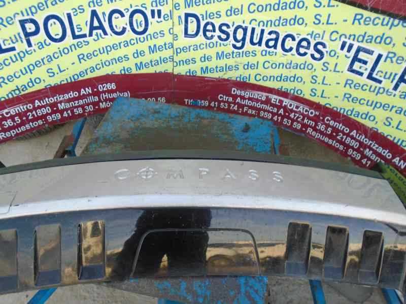 Recambio de paragolpes trasero para jeep compass limited referencia OEM IAM 05116372AG  