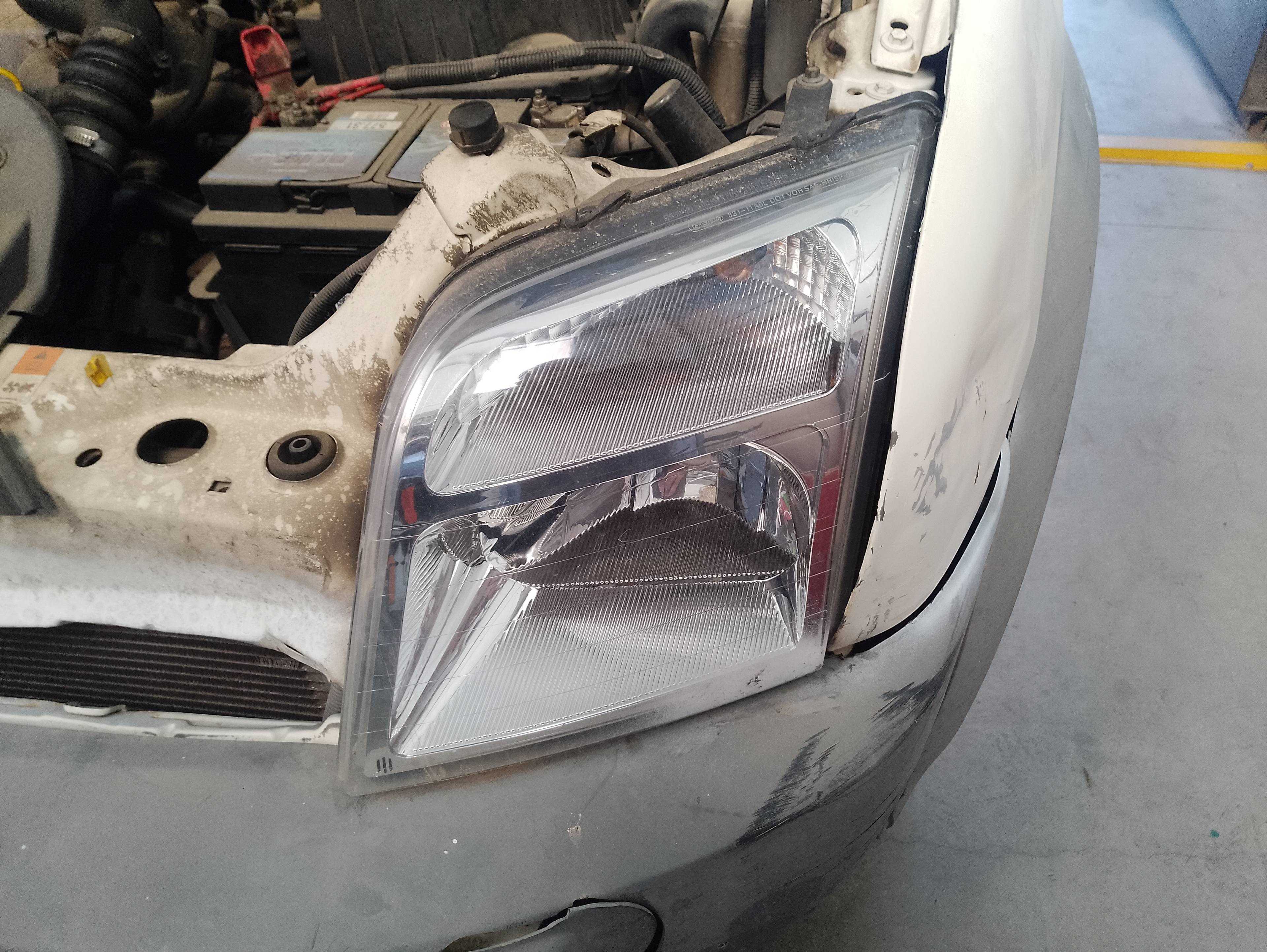 Recambio de faro izquierdo para ford transit connect (tc7) furgón (2006) referencia OEM IAM   