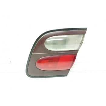 PILOTO PORTON TRASERO DERECHO 