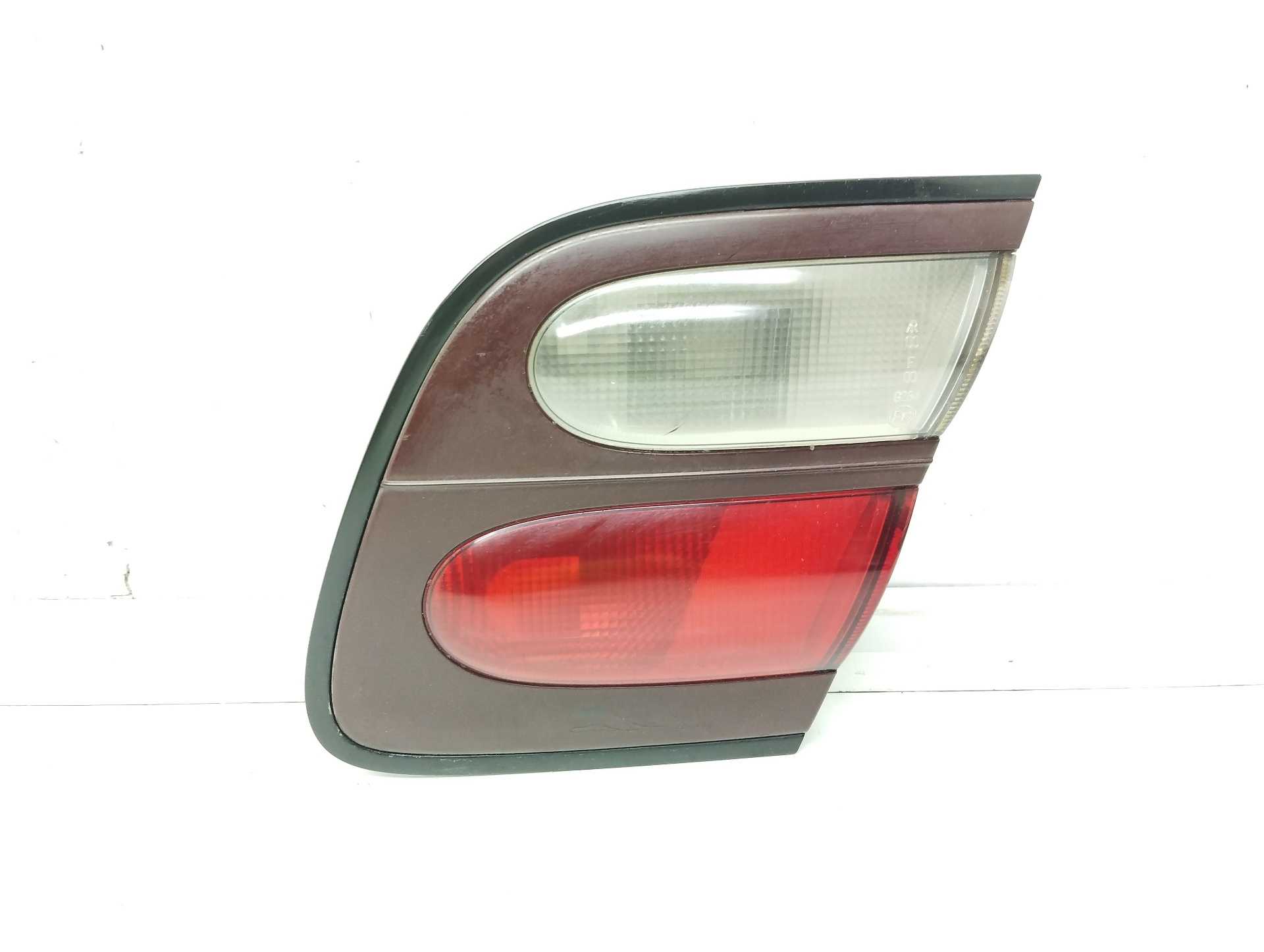 Recambio de piloto porton trasero derecho para nissan almera (n15) gx referencia OEM IAM   