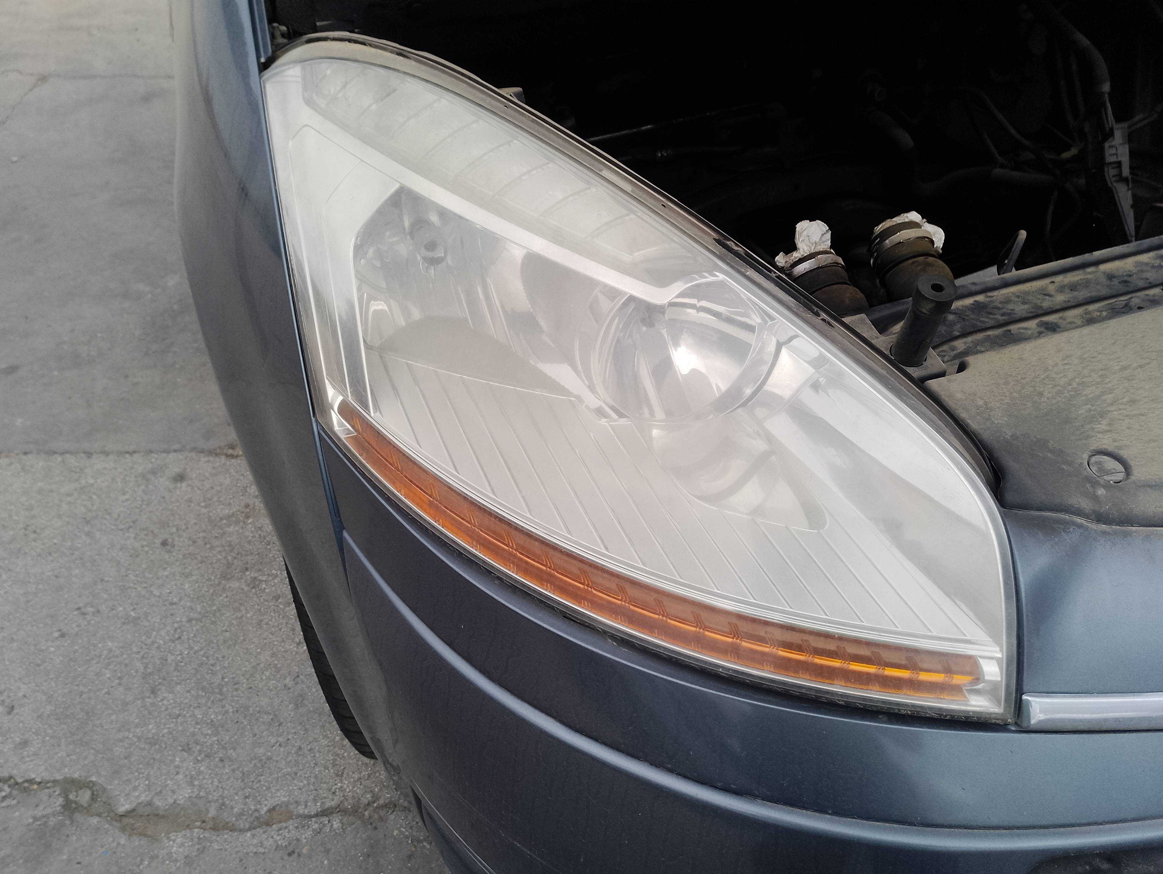 Recambio de faro derecho para citroën c4 picasso referencia OEM IAM   
