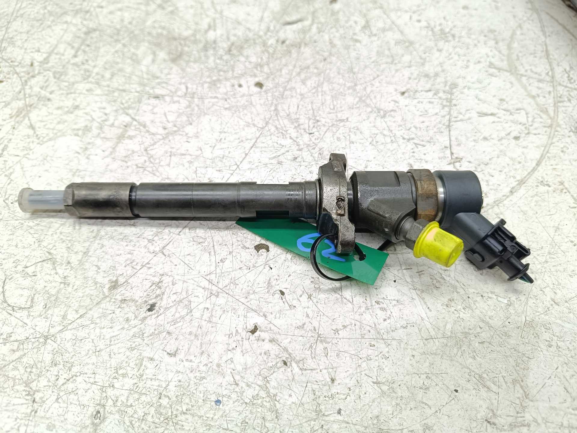 Recambio de inyector para ford focus c-max (cap) ambiente (d) referencia OEM IAM 0986435090  