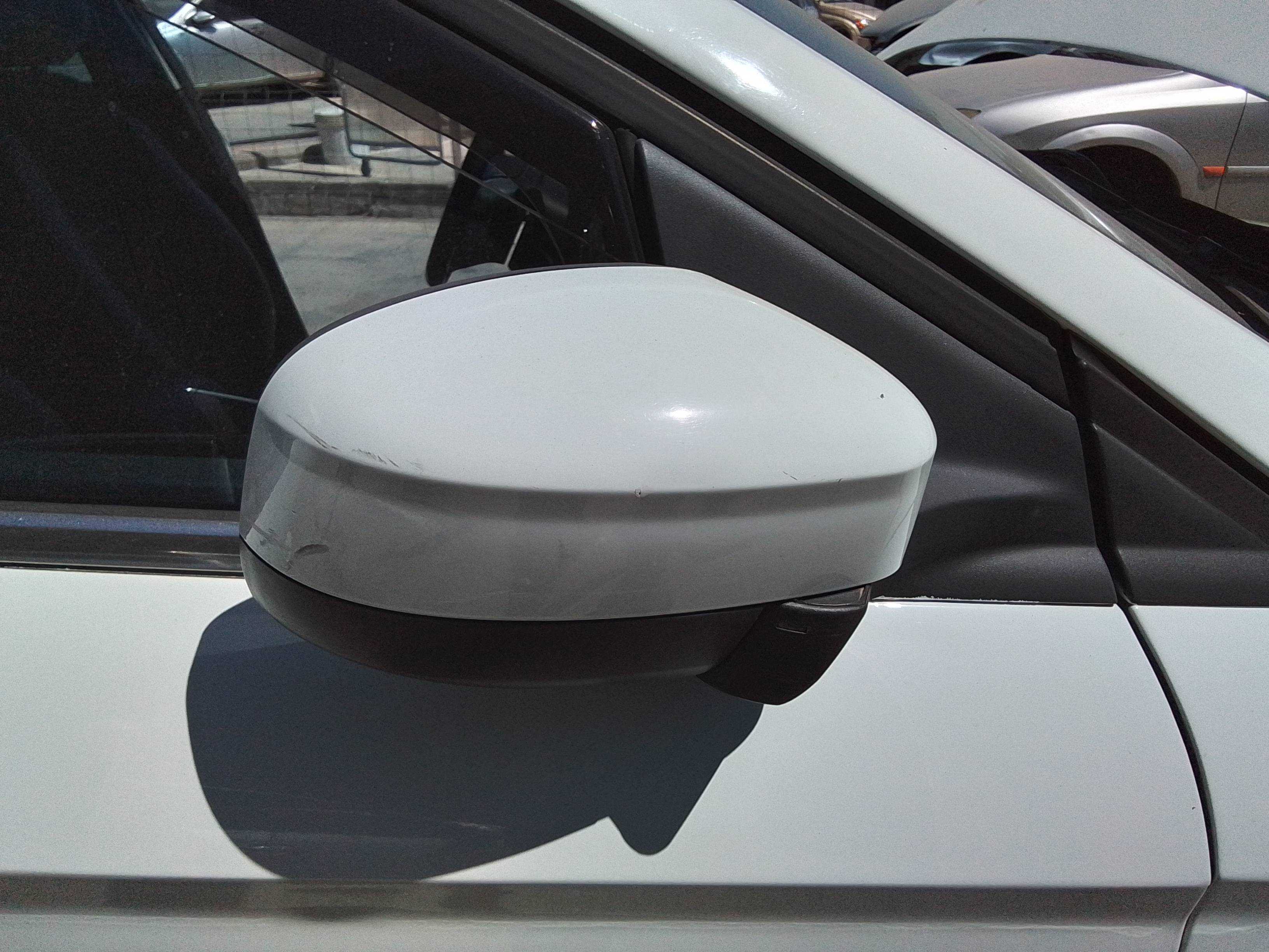 Recambio de retrovisor derecho para ford mondeo ber. (ca2) 2.0 tdci cat referencia OEM IAM   