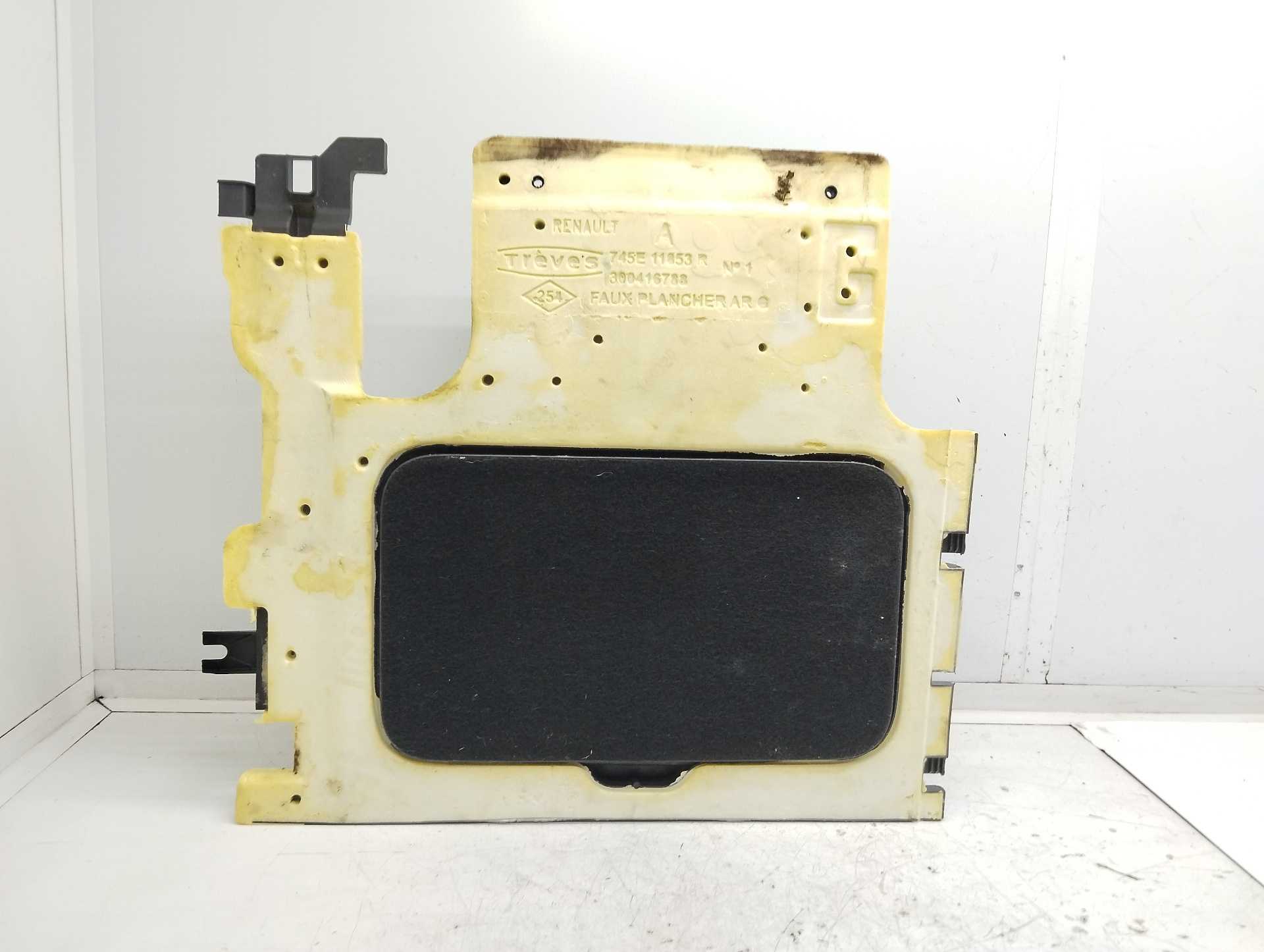 Recambio de moldura interior para renault scenic iv black edition referencia OEM IAM 745E11853R  