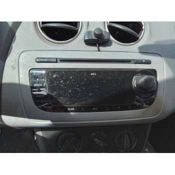 SISTEMA AUDIO / RADIO CD 