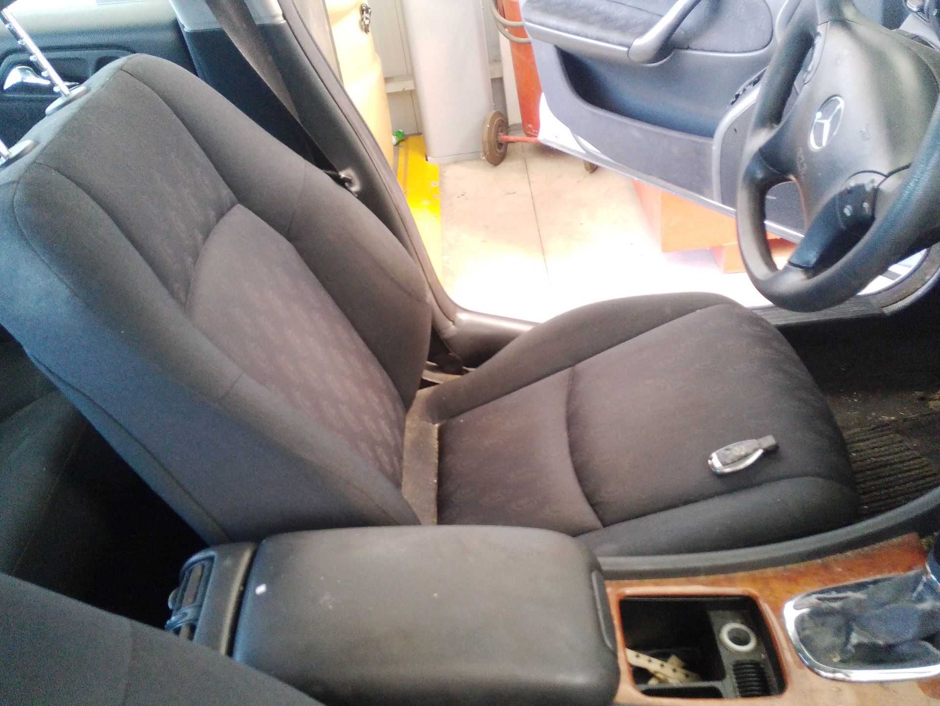 Recambio de asiento delantero izquierdo para mercedes-benz clase c (w203) c 220 cdi (203.006) referencia OEM IAM   