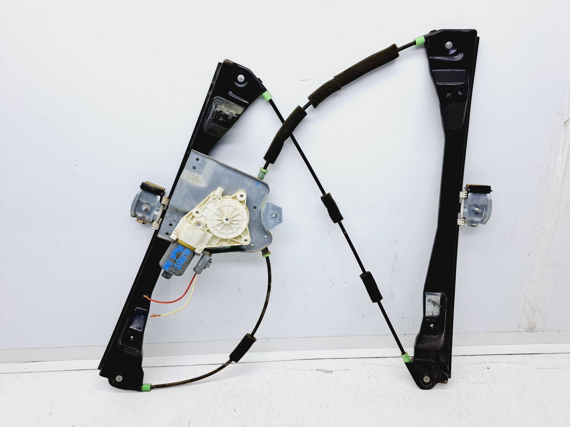 Recambio de elevalunas delantero derecho para ssangyong actyon 200 xdi referencia OEM IAM 8810009010  