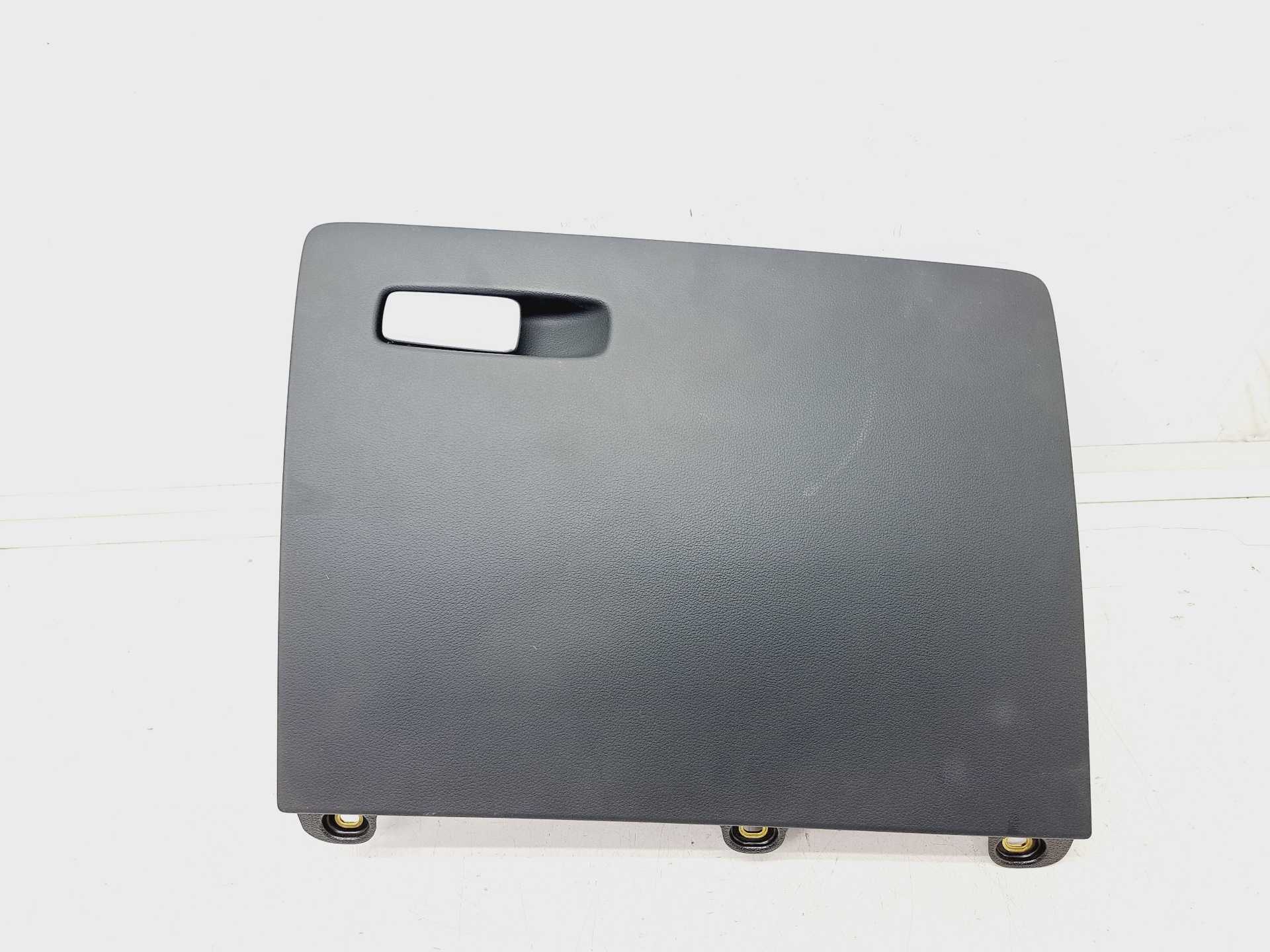 Recambio de guantera para audi q3 (8ug) attraction referencia OEM IAM 8U1857035  