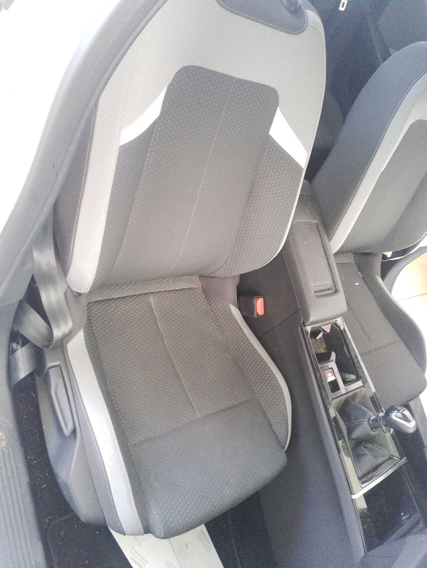 Recambio de asiento delantero derecho para opel astra l (ov5) 1.2 (fphnsl, fphnsr) referencia OEM IAM   