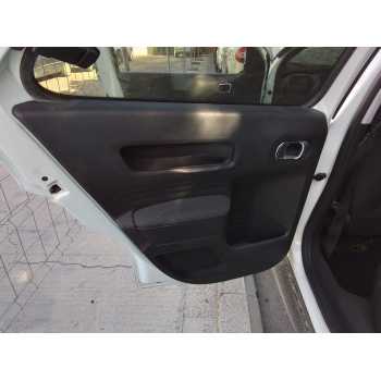 GUARNECIDO PUERTA TRASERA IZQUIERDA 