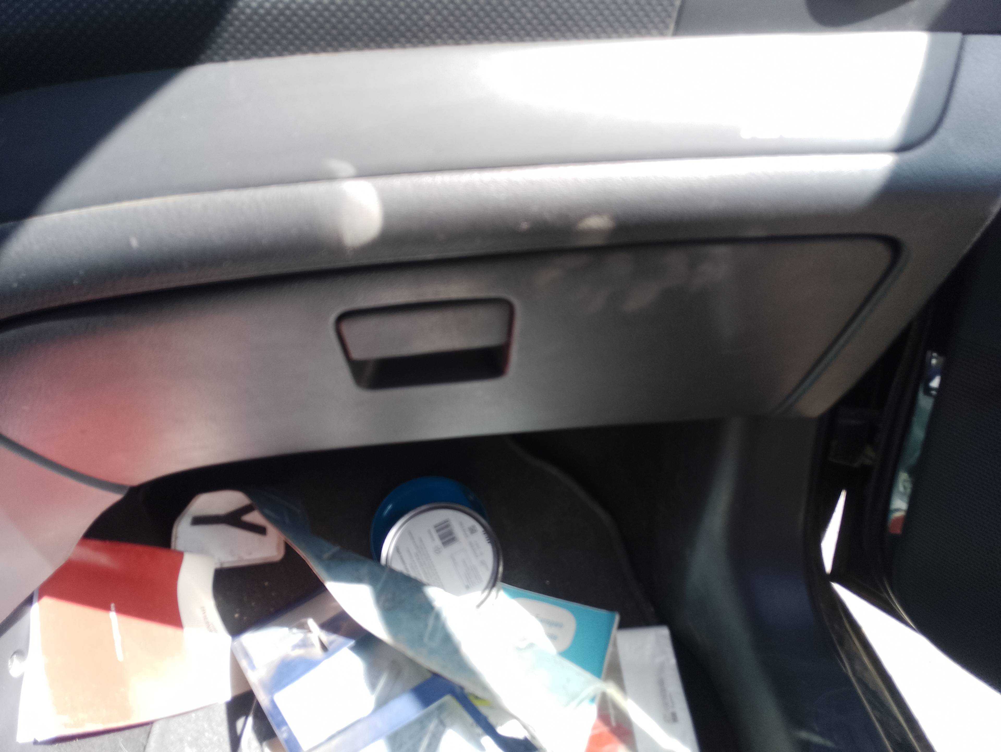 Recambio de guantera para chevrolet aveo referencia OEM IAM   
