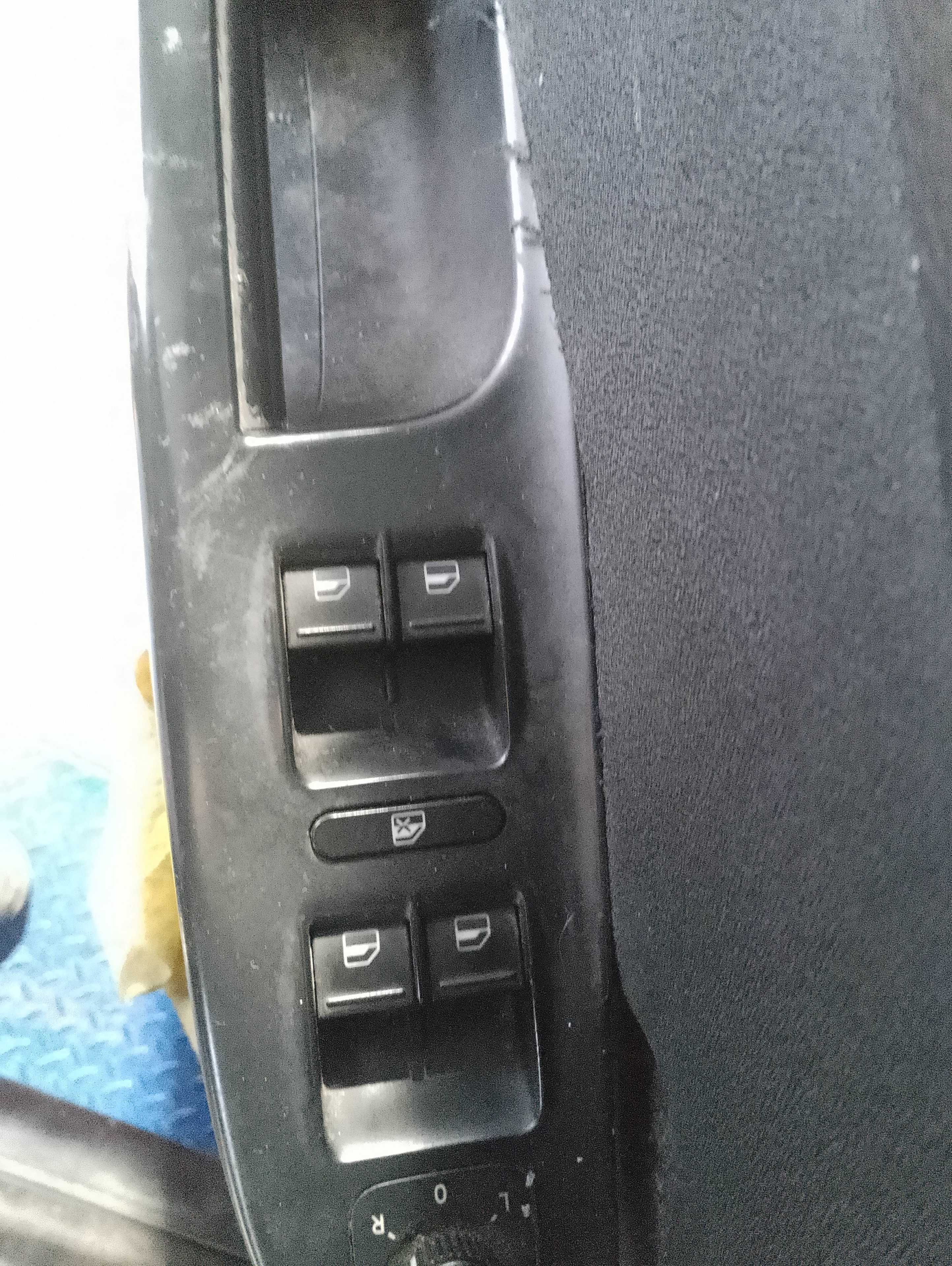 Recambio de mando elevalunas delantero izquierdo para volkswagen passat berlina (3c2) advance referencia OEM IAM   