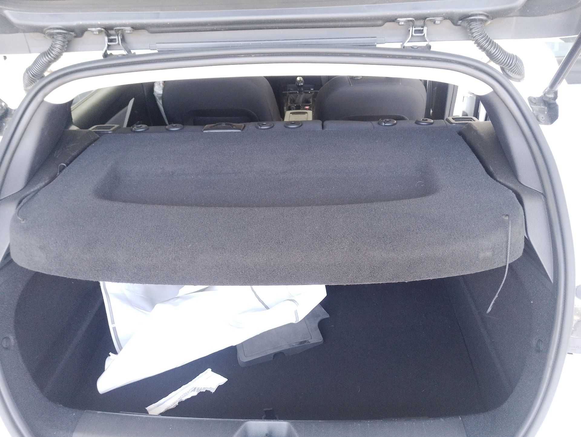 Recambio de bandeja trasera para opel astra l (ov5) 1.2 (fphnsl, fphnsr) referencia OEM IAM   