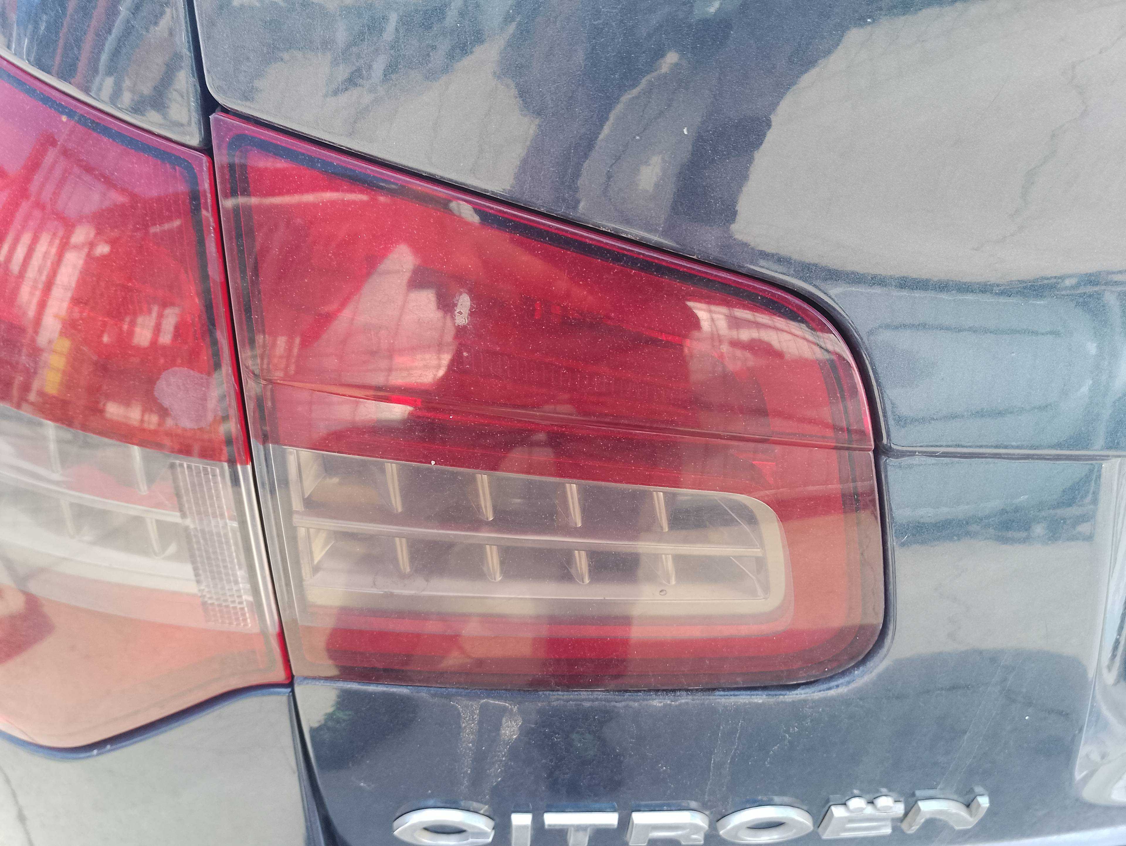 Recambio de piloto porton trasero izquierdo para citroën c5 berlina 2.0 hdi fap referencia OEM IAM   