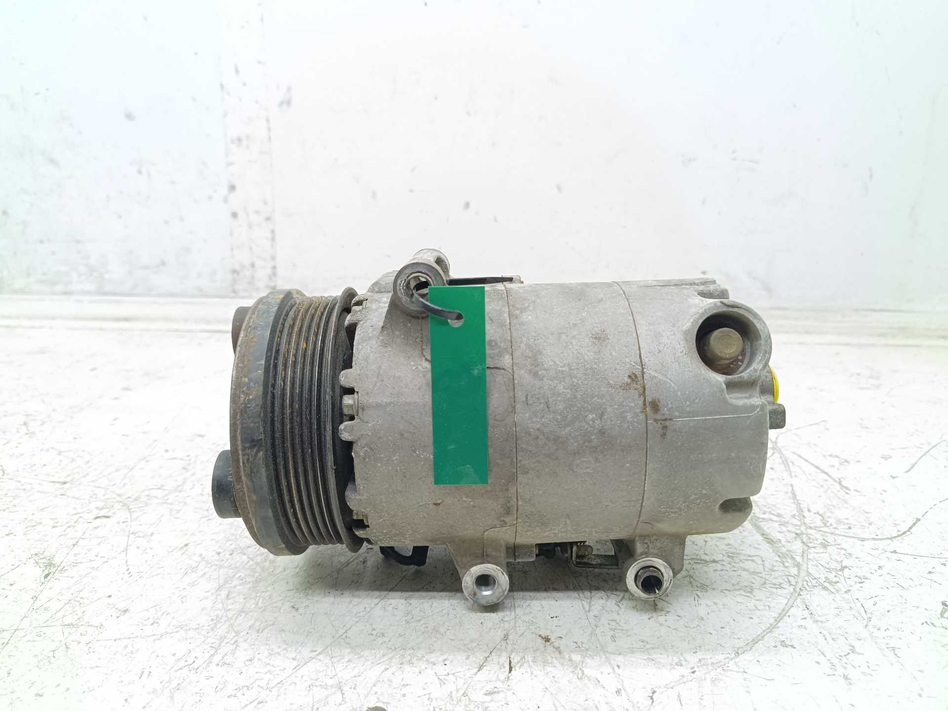 Recambio de compresor aire acondicionado para ford focus berlina (cap) ambiente (d) referencia OEM IAM 4M5H19D629AE  