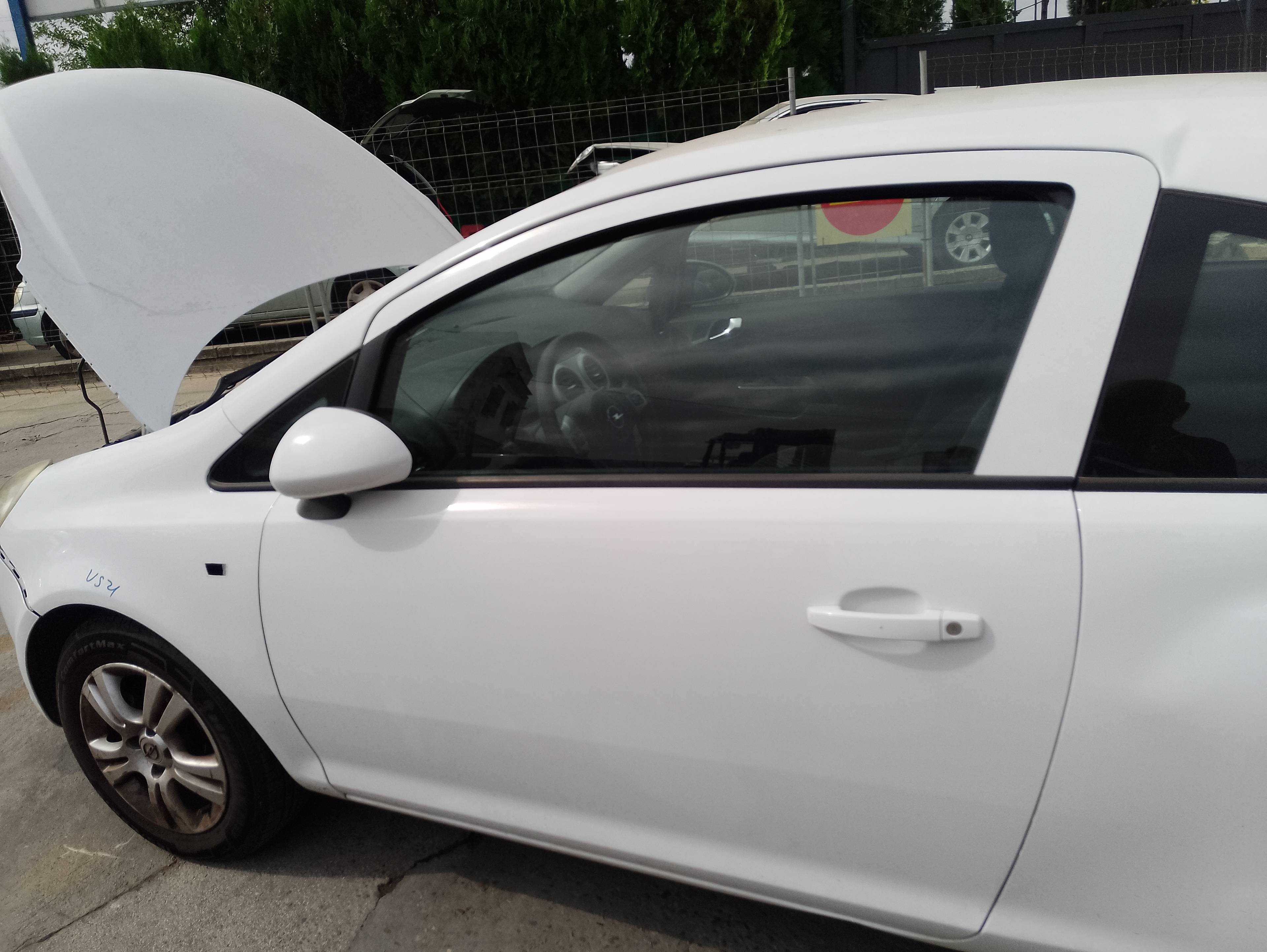 Recambio de puerta delantera izquierda para opel corsa d ´´111 years´´ referencia OEM IAM   