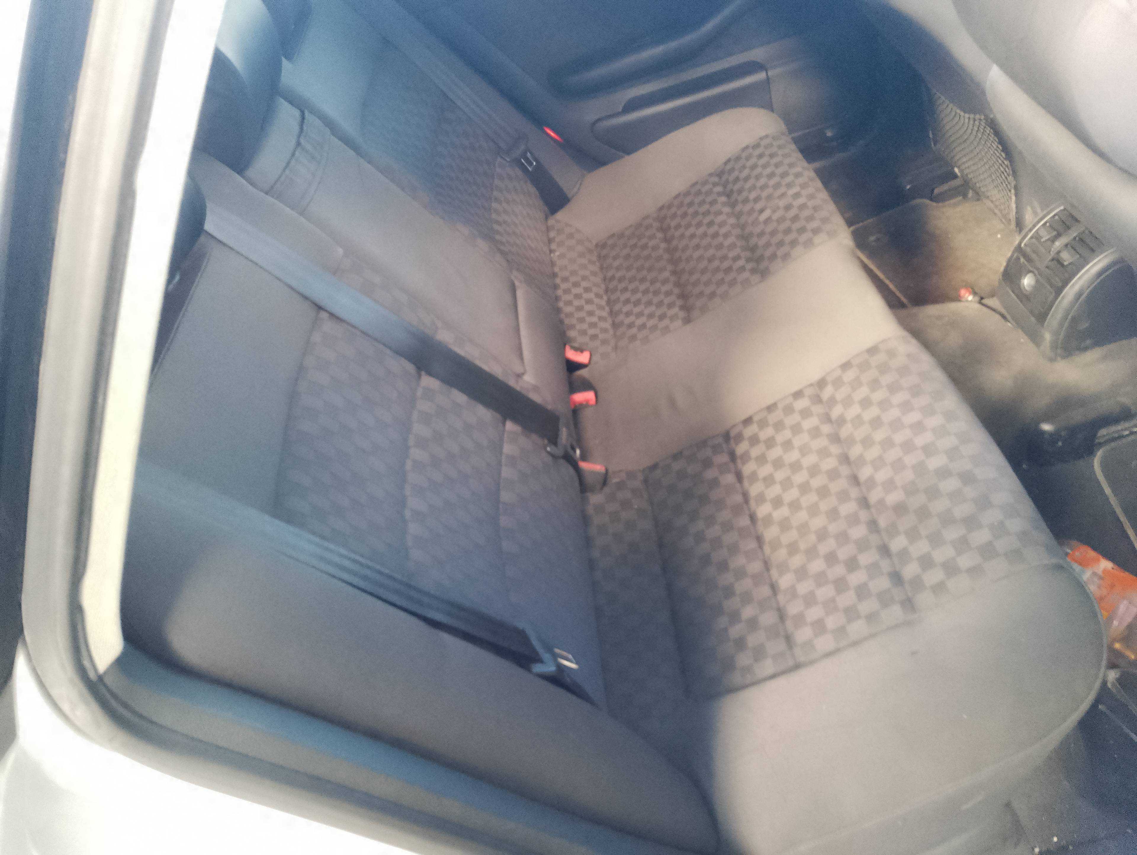 Recambio de asientos traseros para audi a6 berlina (4b2) 1.9 tdi referencia OEM IAM   