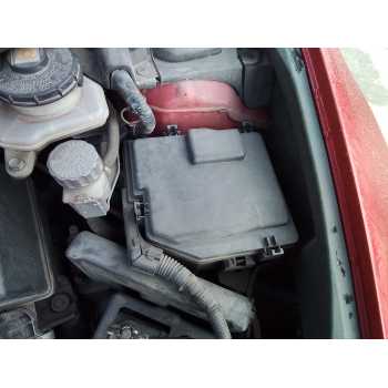 CAJA RELES / FUSIBLES 