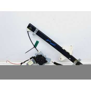 Recambio de elevalunas trasero derecho para ssangyong actyon 200 xdi referencia OEM IAM 7332131001  