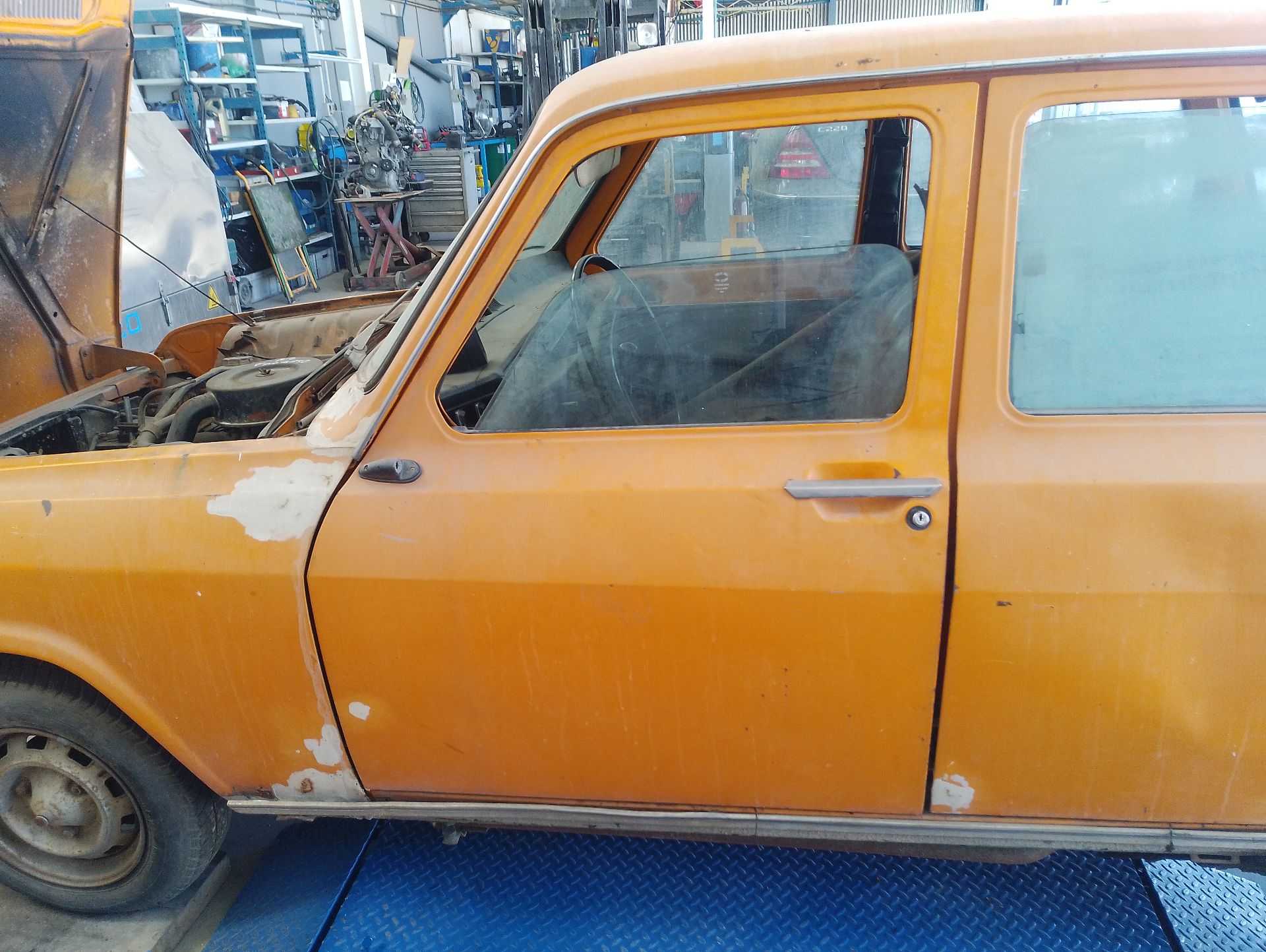 Recambio de puerta delantera izquierda para renault 6 (118_) 0.8 referencia OEM IAM   