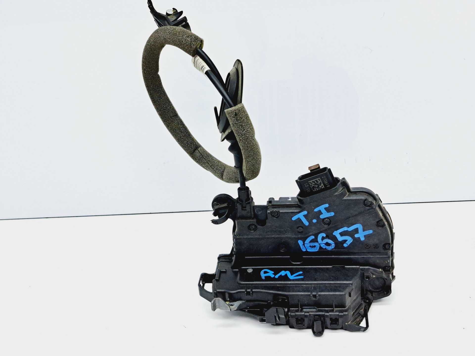Recambio de cerradura puerta trasera izquierda para renault clio v edition one referencia OEM IAM 825039554R  