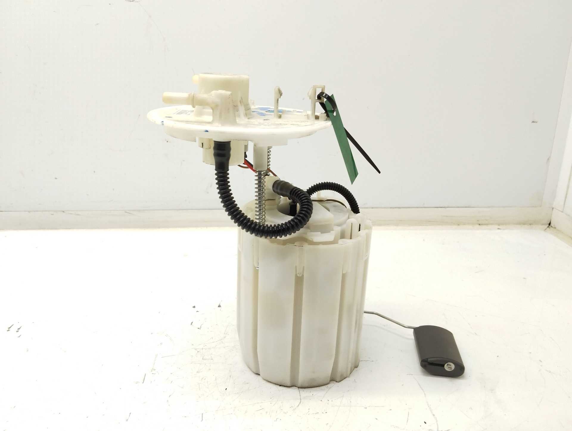 Recambio de aforador para kia rio basic referencia OEM IAM 311101W000 100993610 