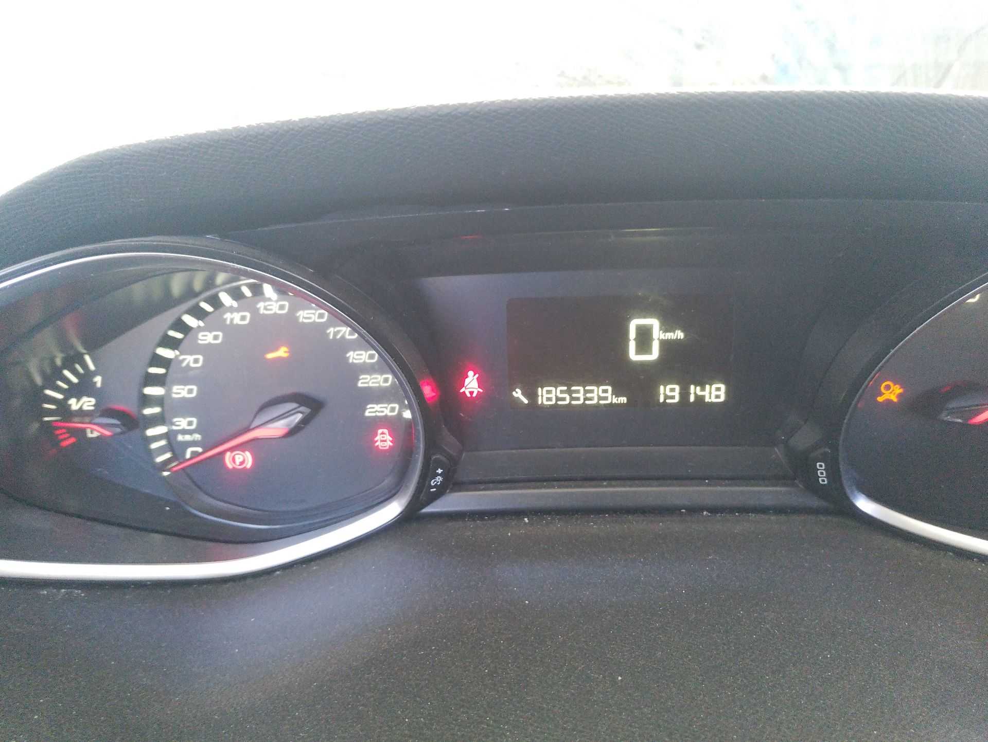 Recambio de cuadro instrumentos para peugeot 308 ii (lb_, lp_, lw_, lh_, l3_) 1.6 hdi 100 referencia OEM IAM   